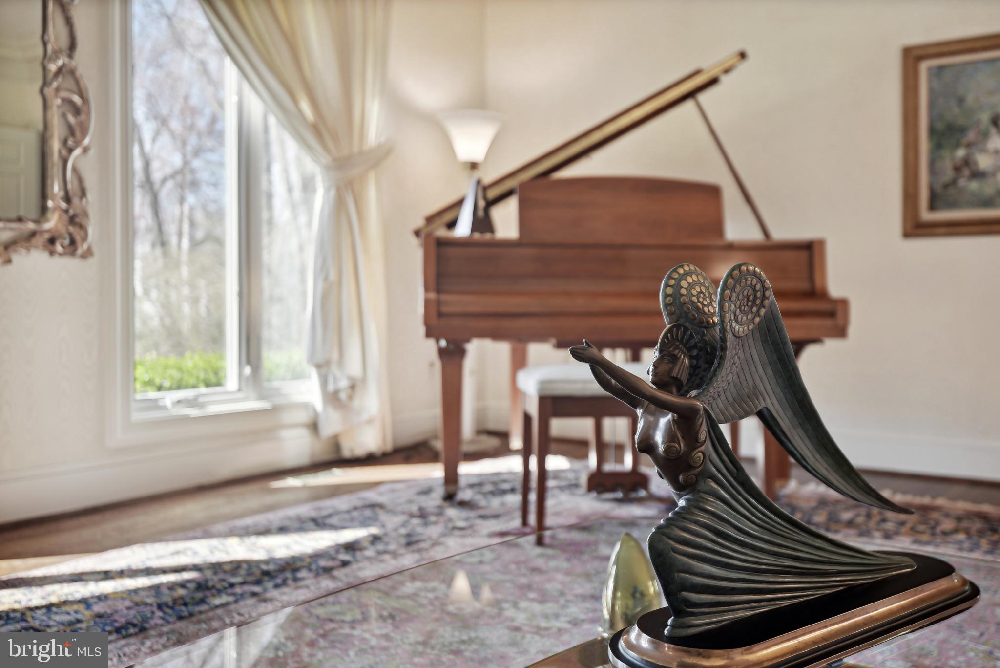 SUMMERWOOD - Residential