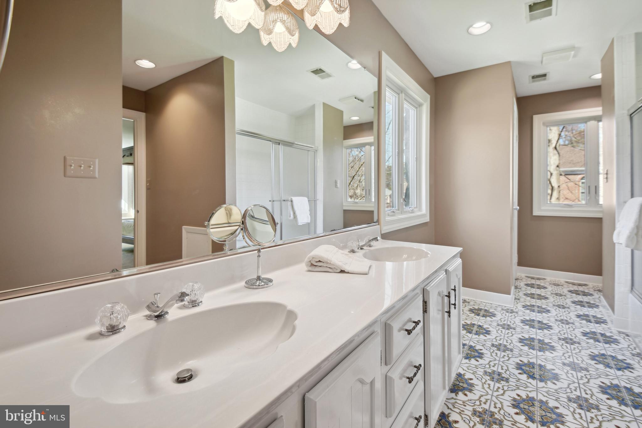 SUMMERWOOD - Residential