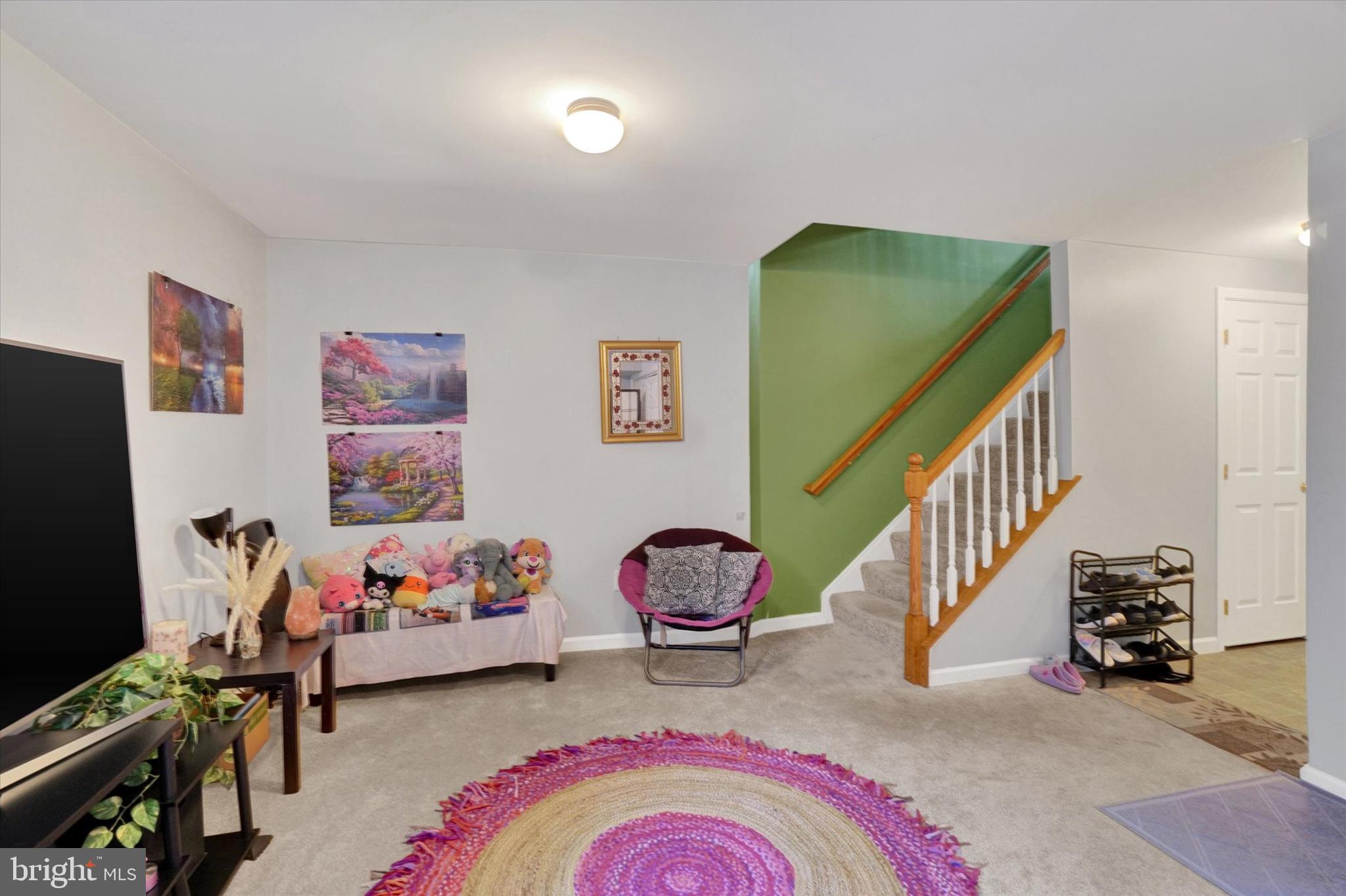 HUNT CLUB CONDOS - Residential