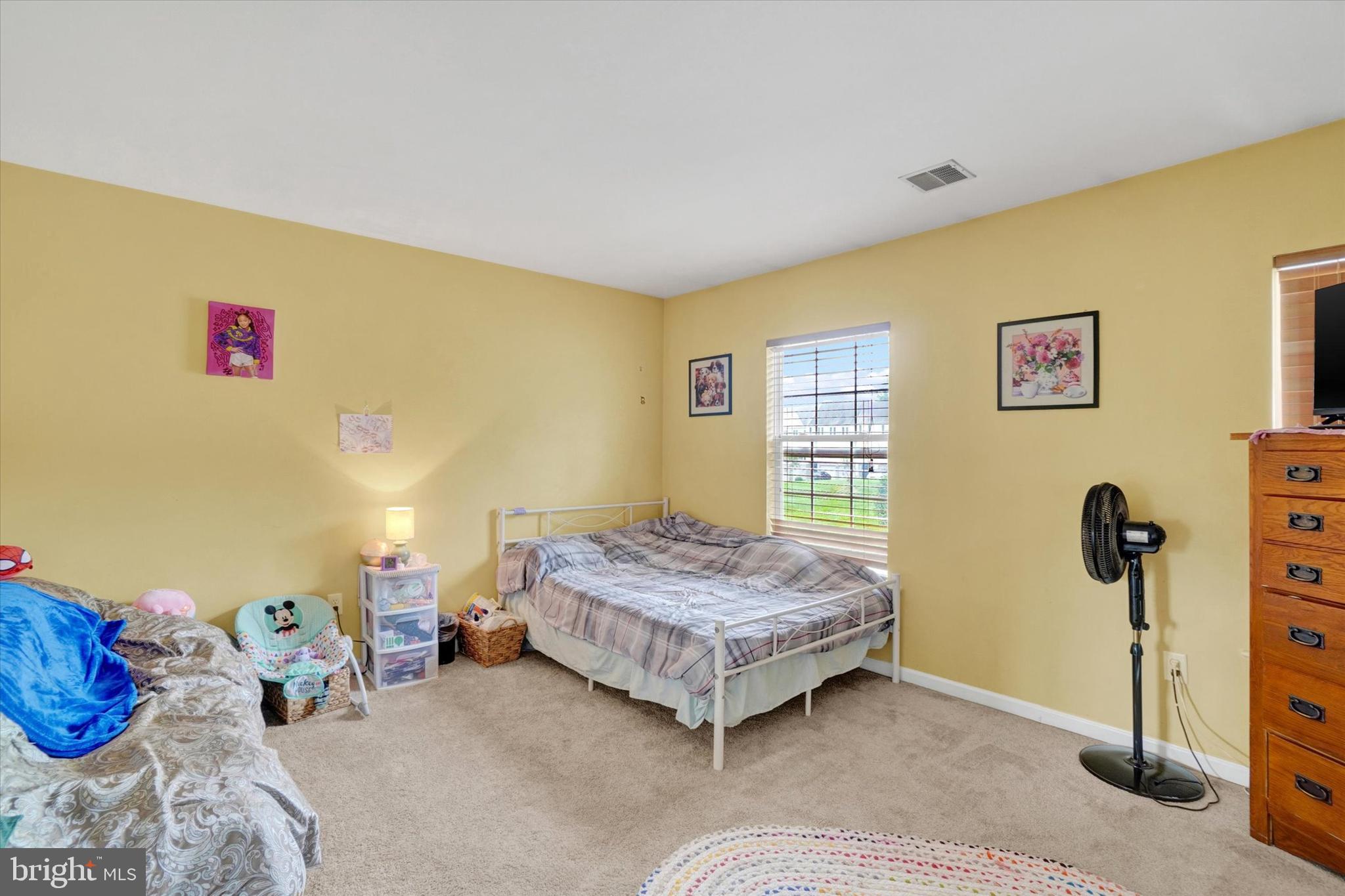 HUNT CLUB CONDOS - Residential