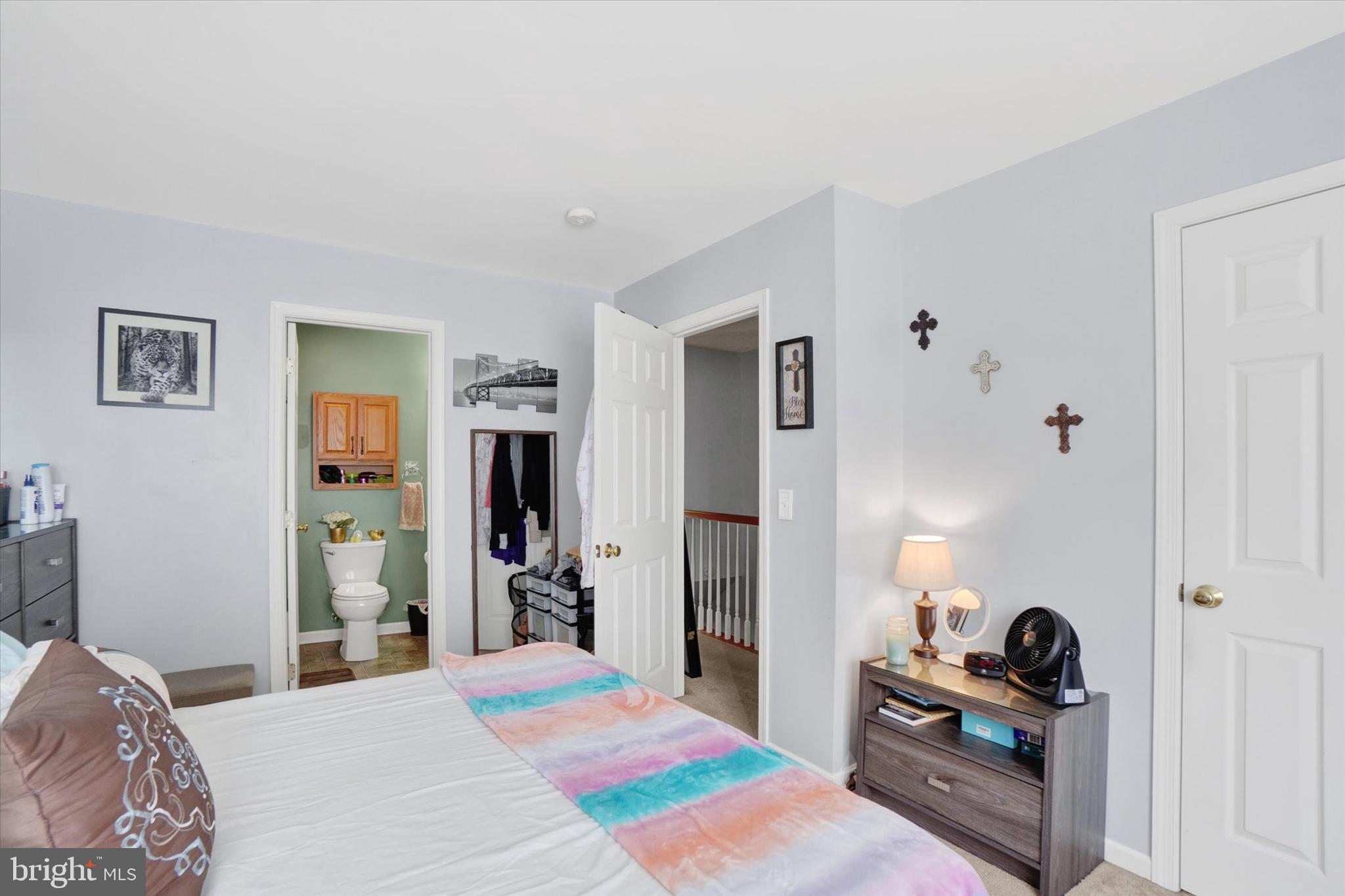 HUNT CLUB CONDOS - Residential