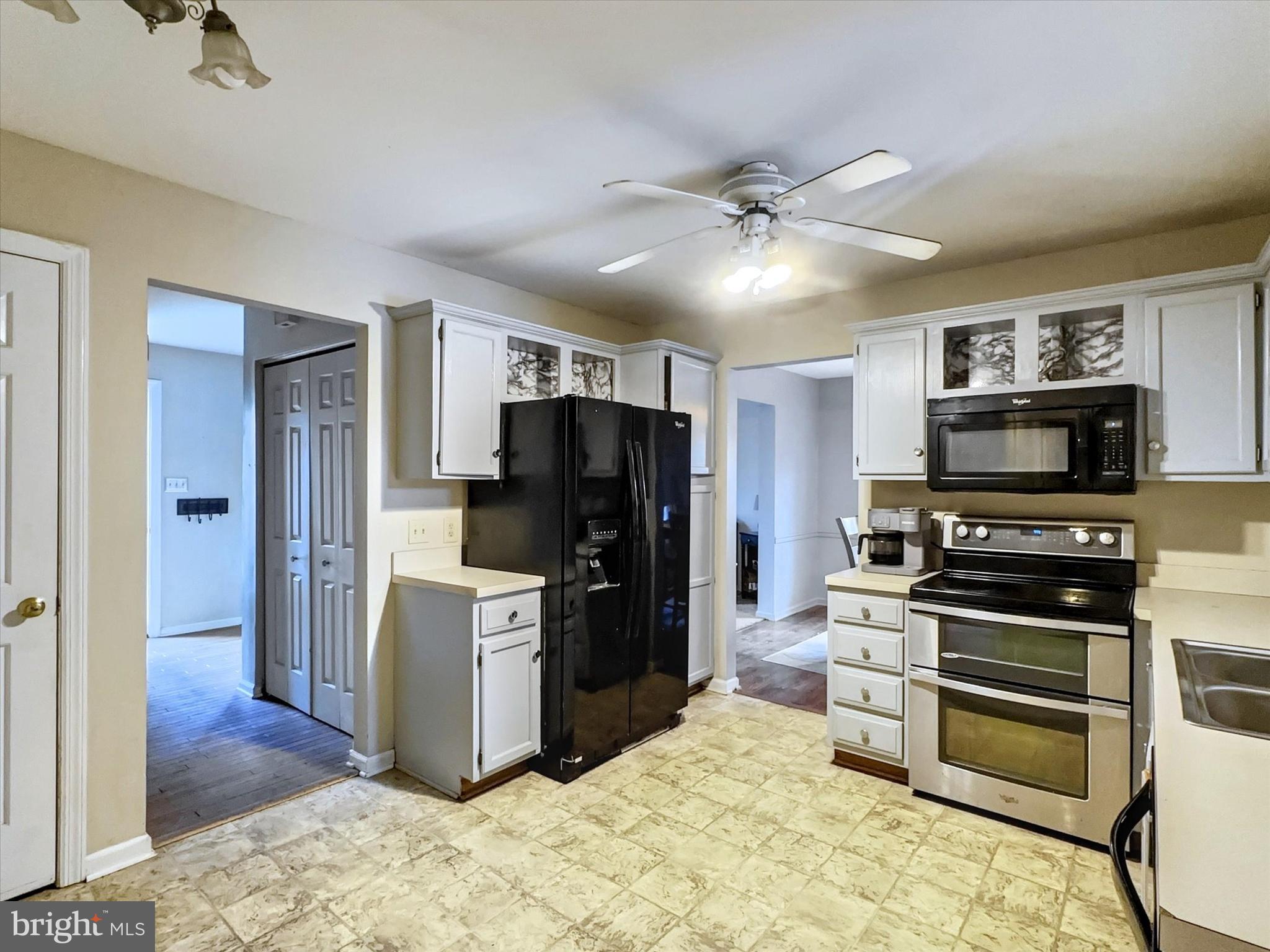 LEXINGTON MEADOWS - Residential