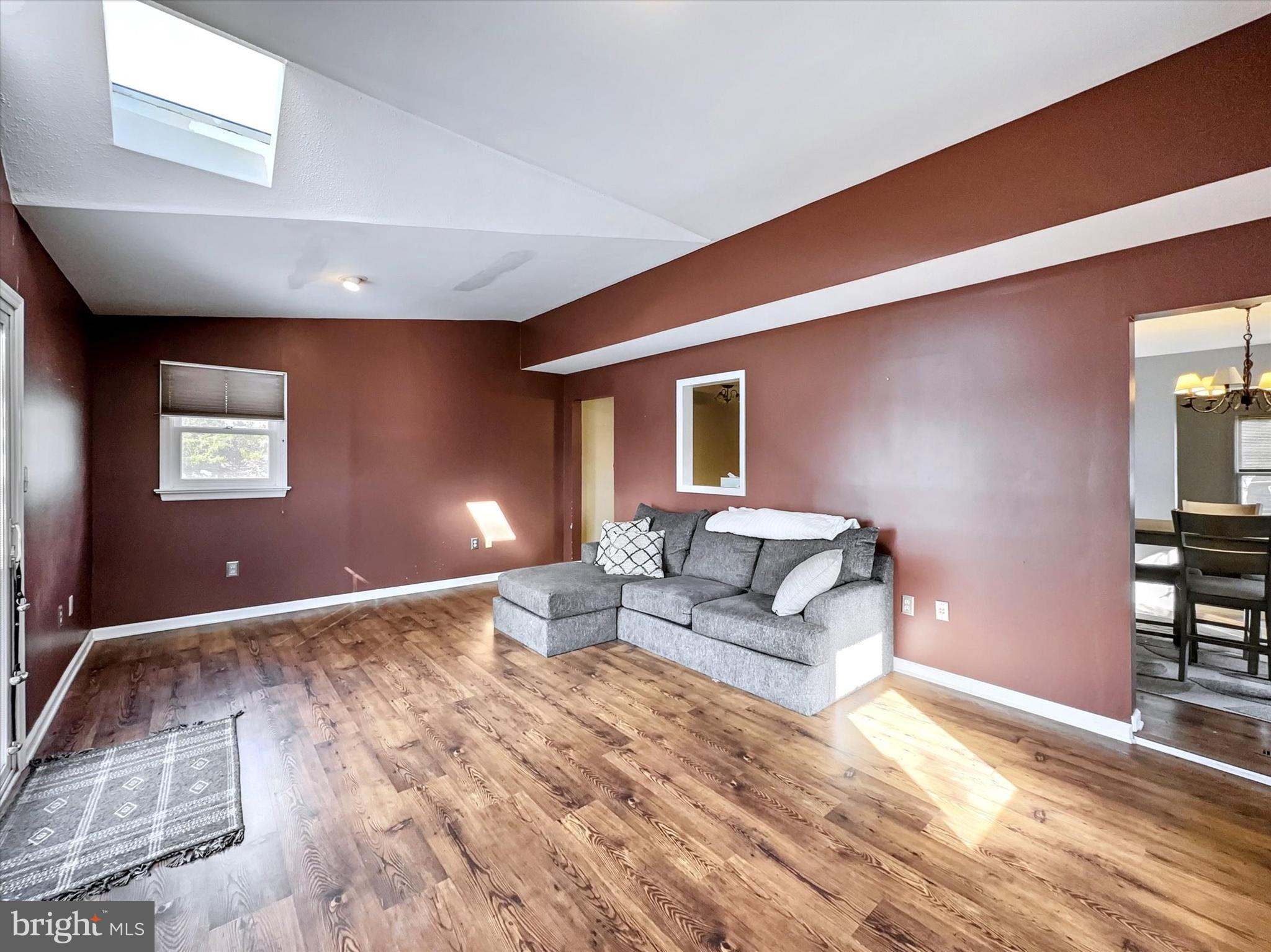 LEXINGTON MEADOWS - Residential