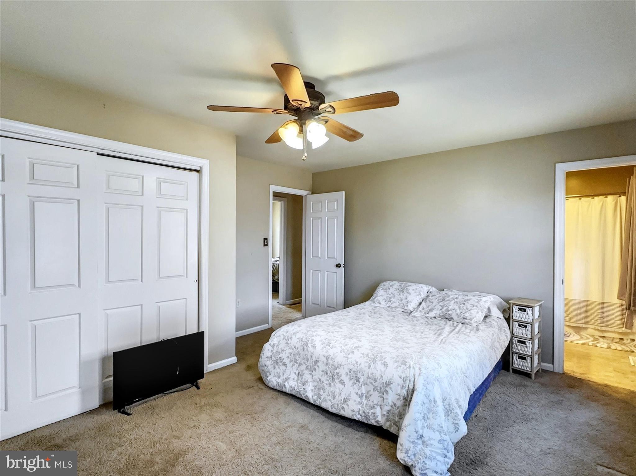 LEXINGTON MEADOWS - Residential