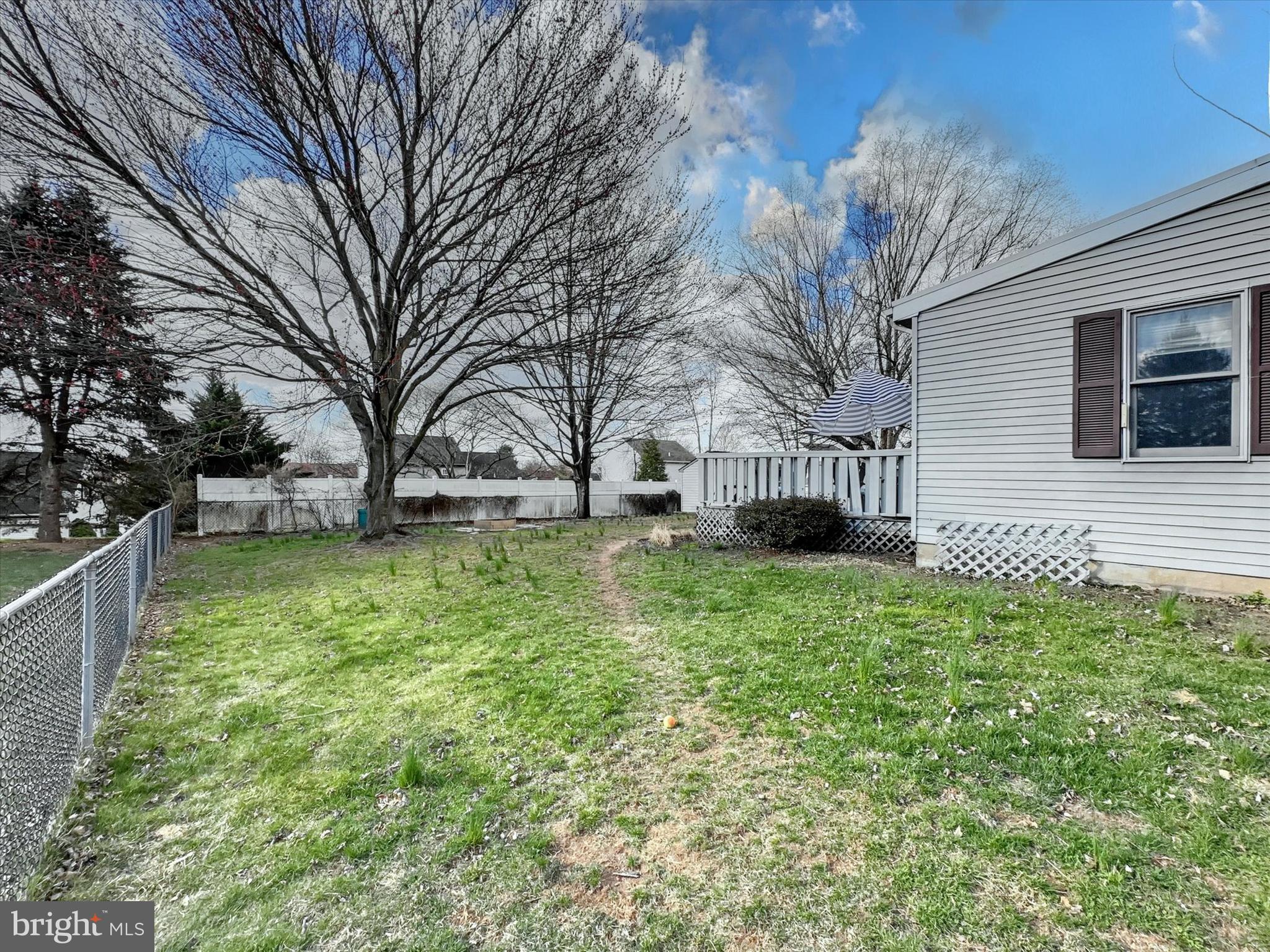 LEXINGTON MEADOWS - Residential