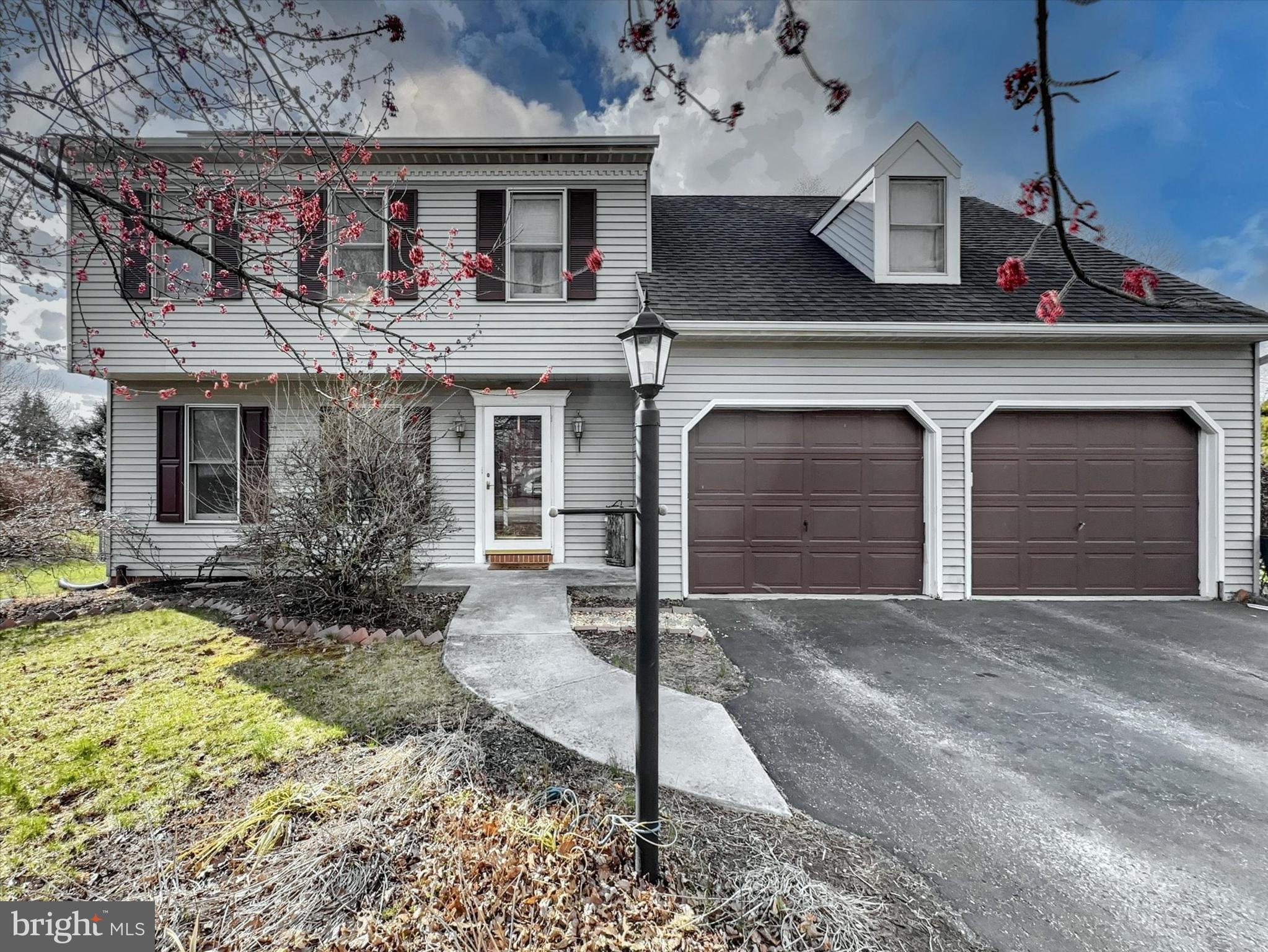 LEXINGTON MEADOWS - Residential