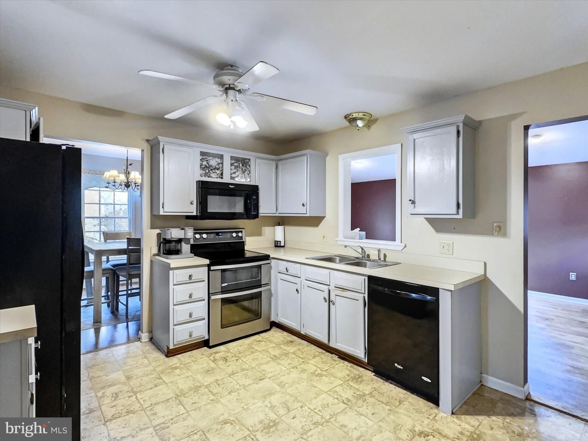 LEXINGTON MEADOWS - Residential