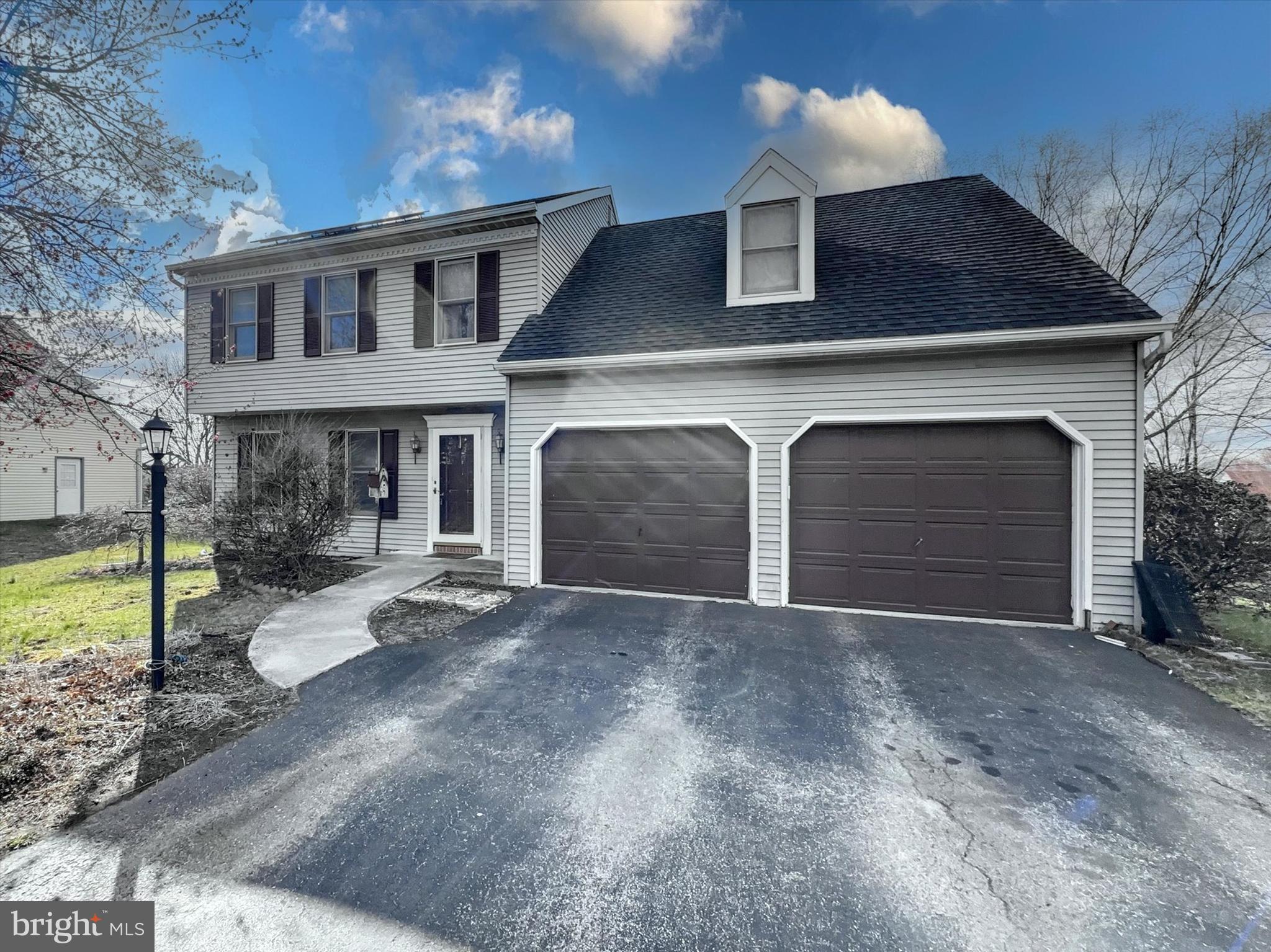 LEXINGTON MEADOWS - Residential