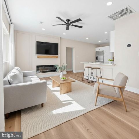 19 CRESCENT DRIVE BROWNS MILLS NJ 08015