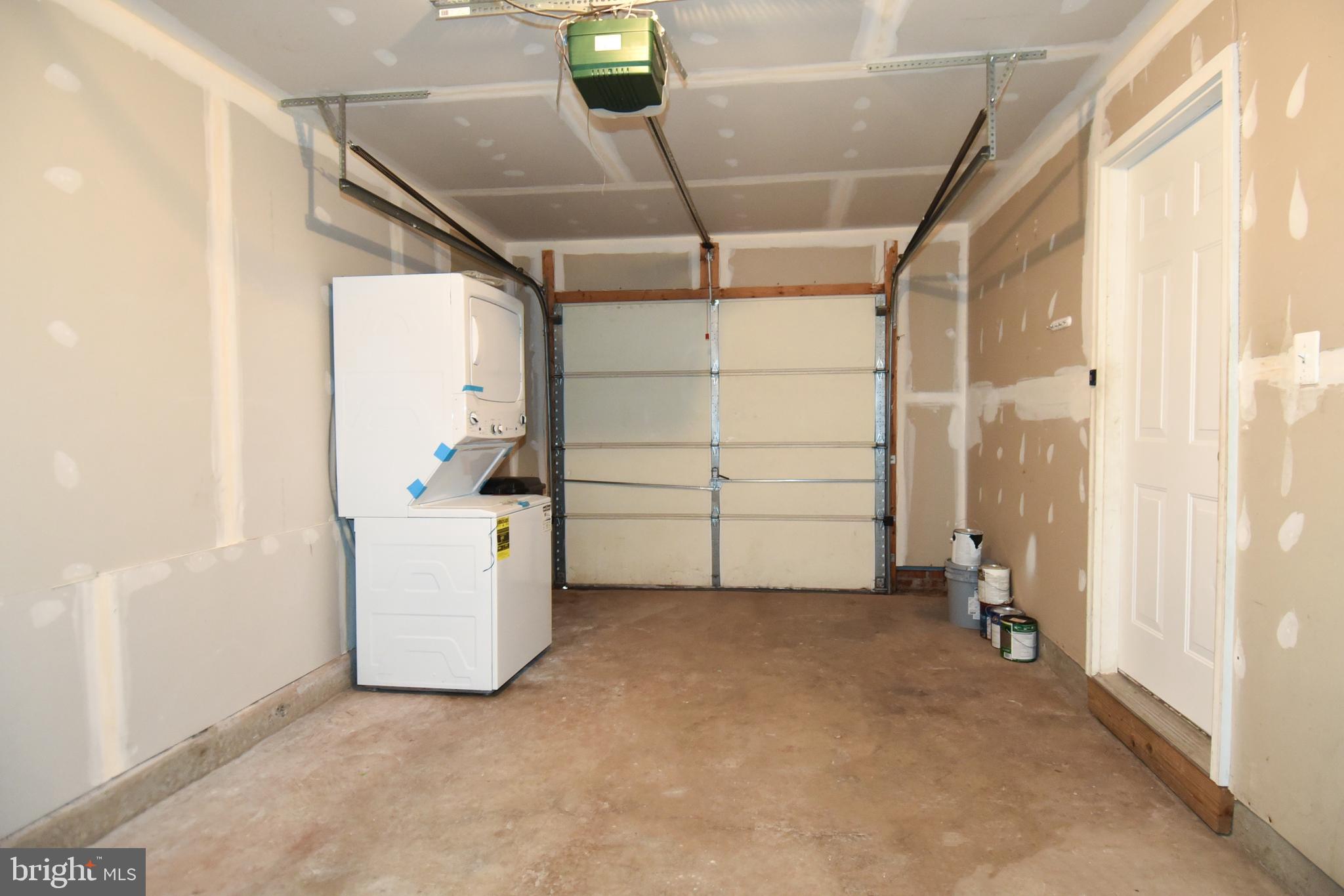 GERMANTOWN STATION - Residential Lease