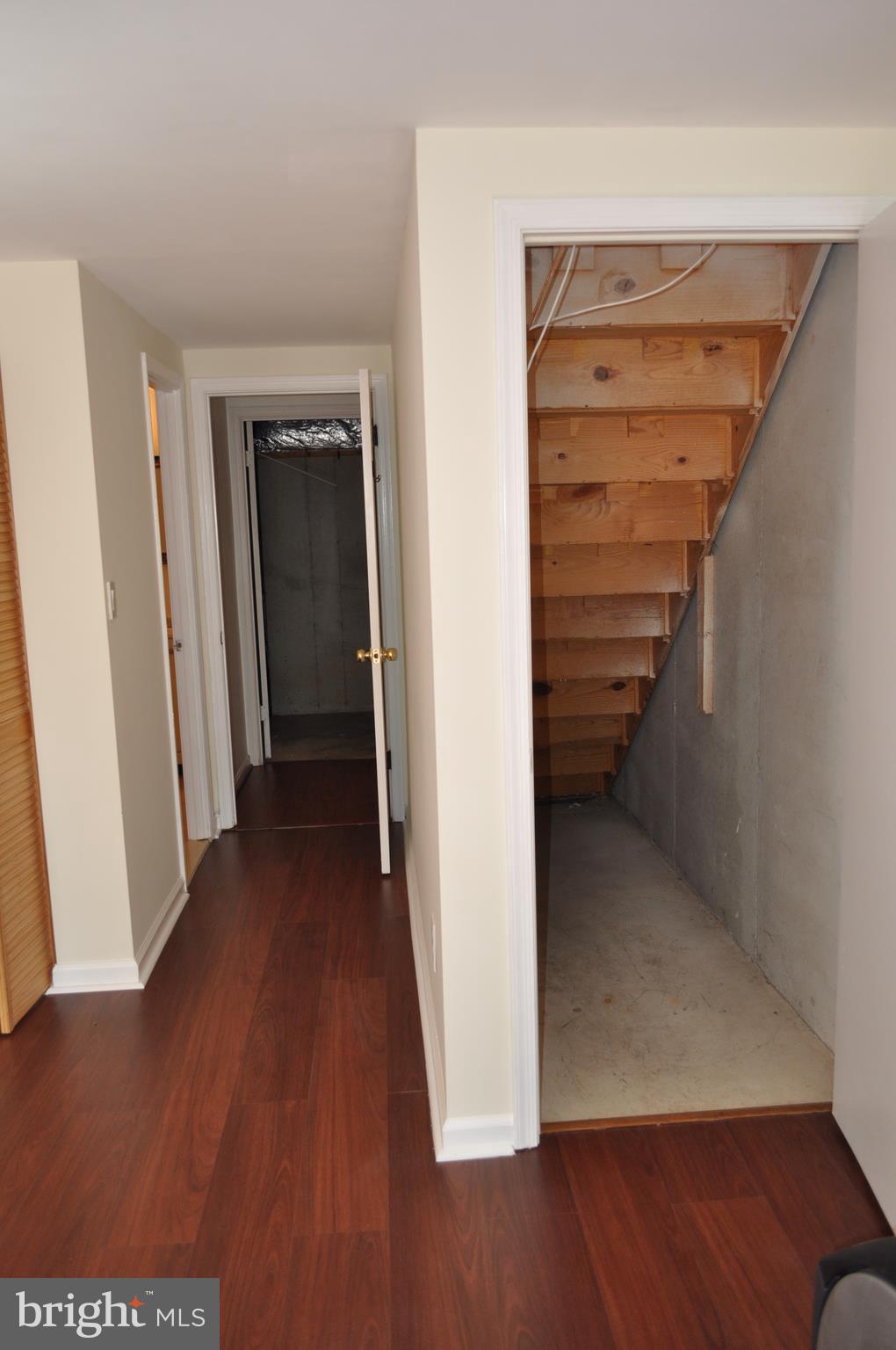 ESSEX PLACE - Residential