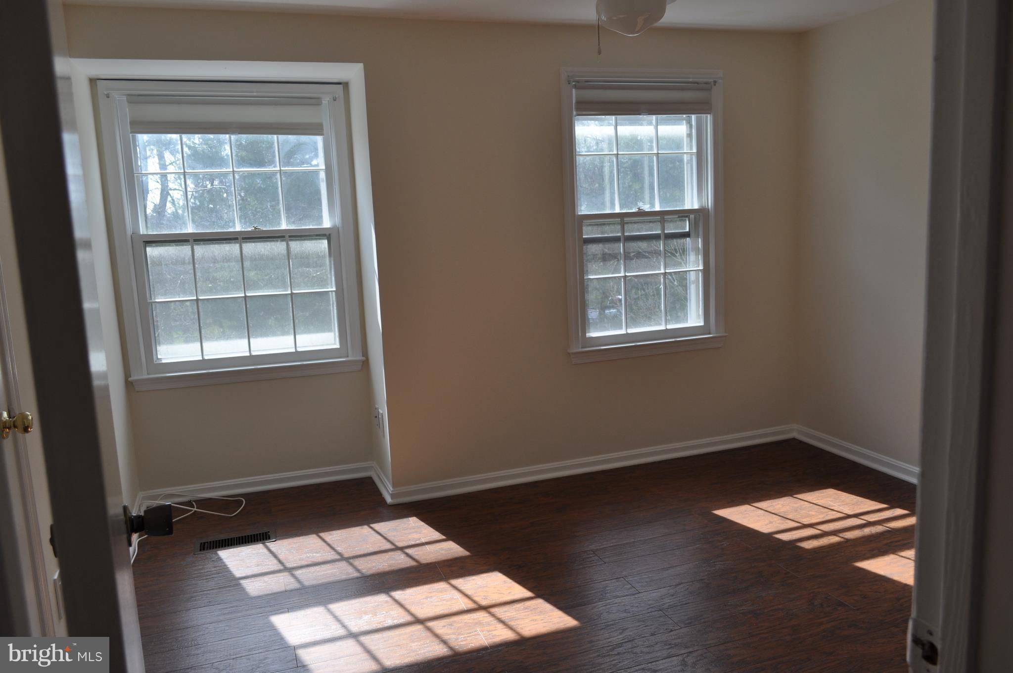 ESSEX PLACE - Residential