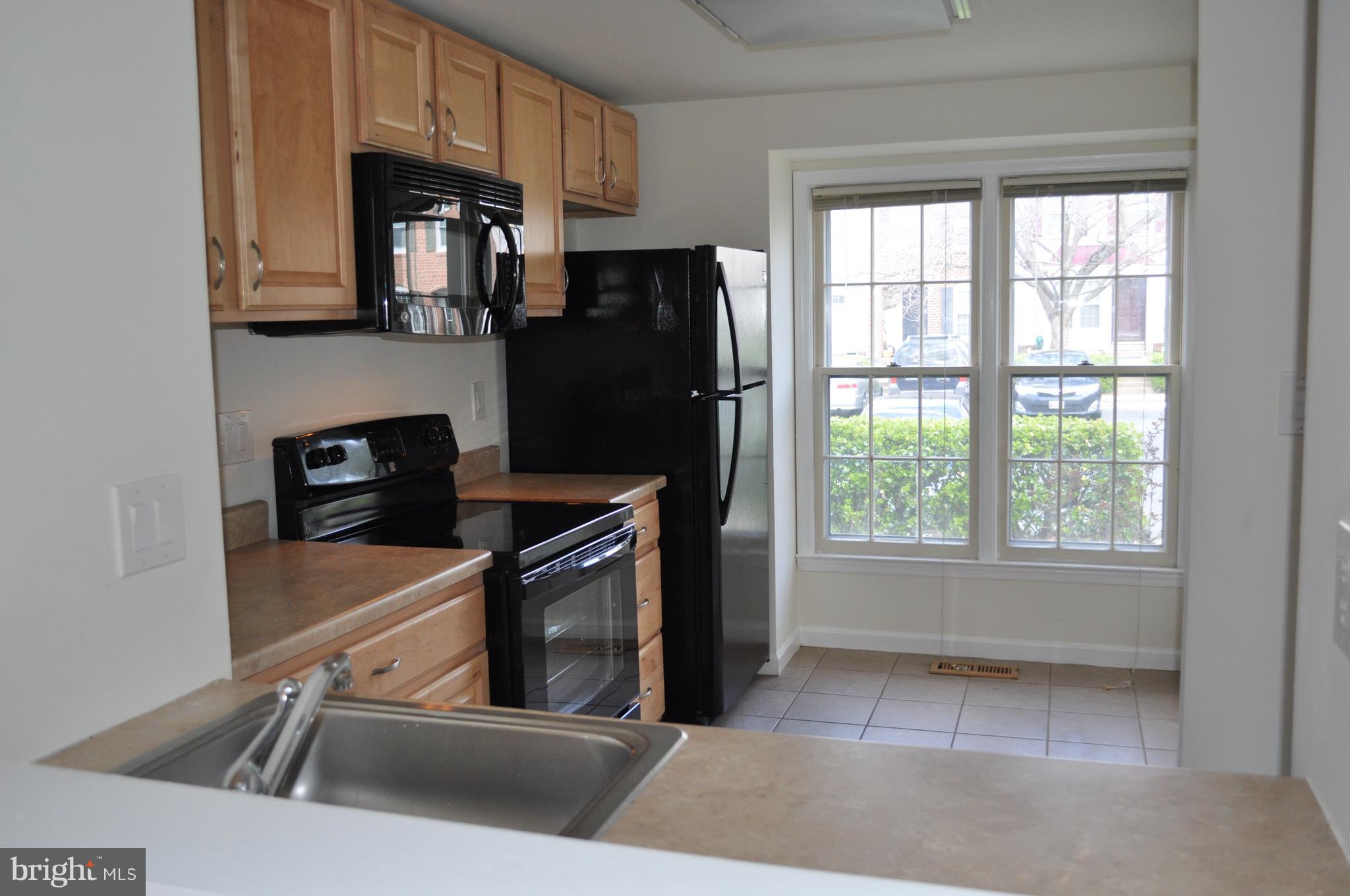 ESSEX PLACE - Residential