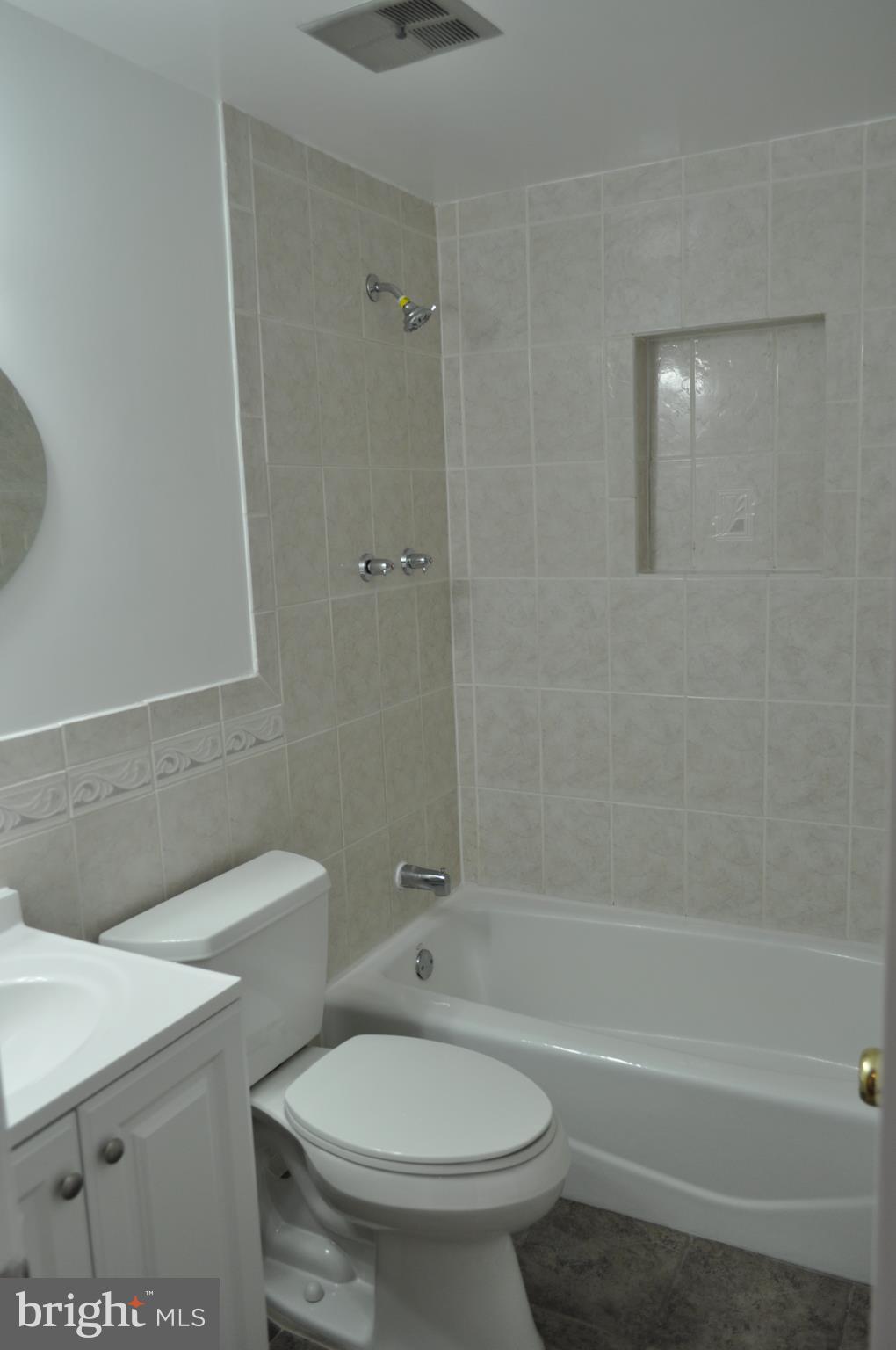 ESSEX PLACE - Residential