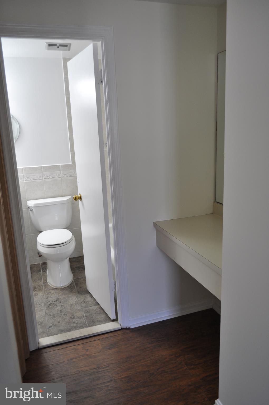 ESSEX PLACE - Residential