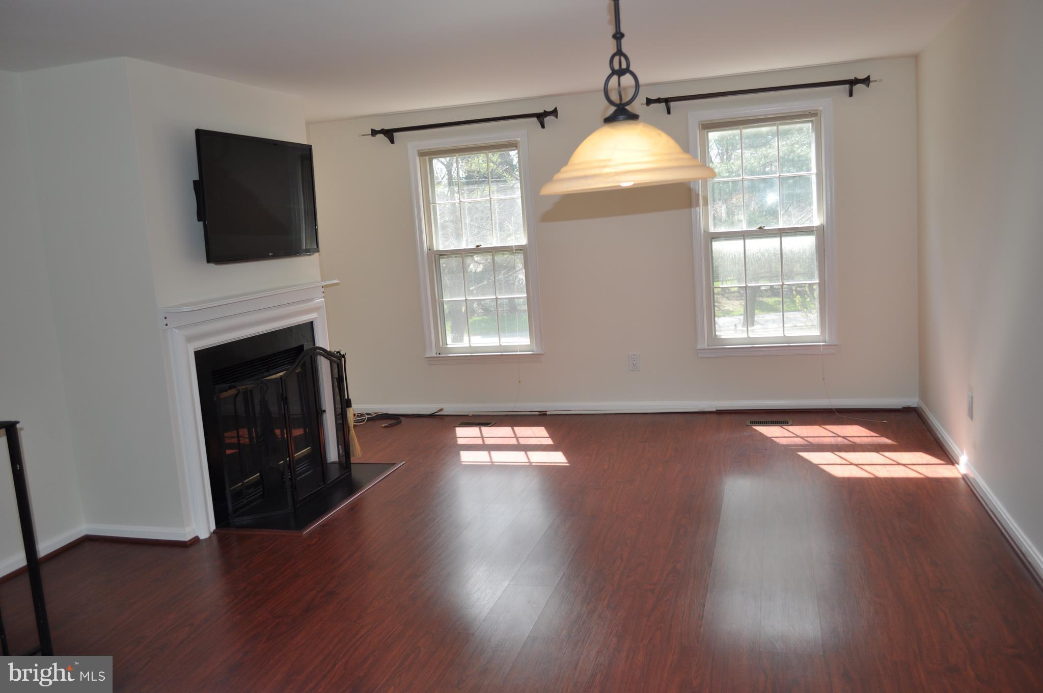 ESSEX PLACE - Residential