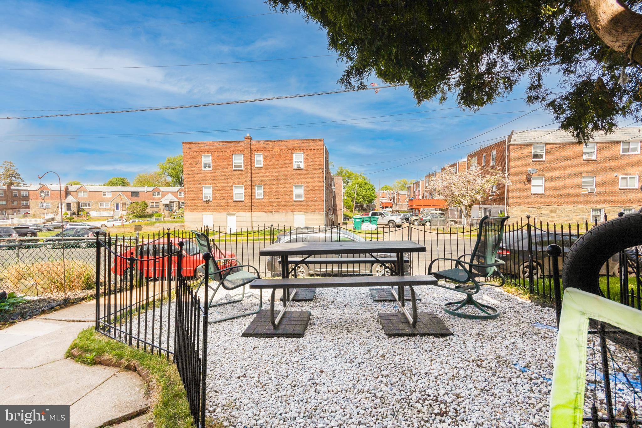 CASTOR GARDENS - Residential