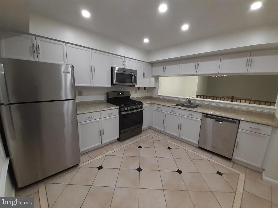 PINECREST - Residential Lease