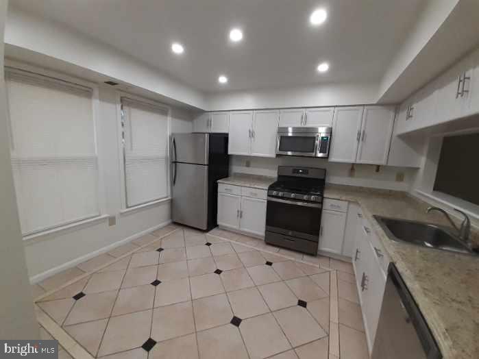 PINECREST - Residential Lease