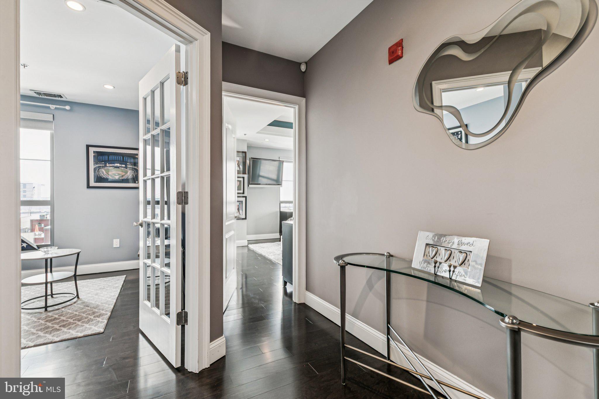 SOCIETY HILL - Residential