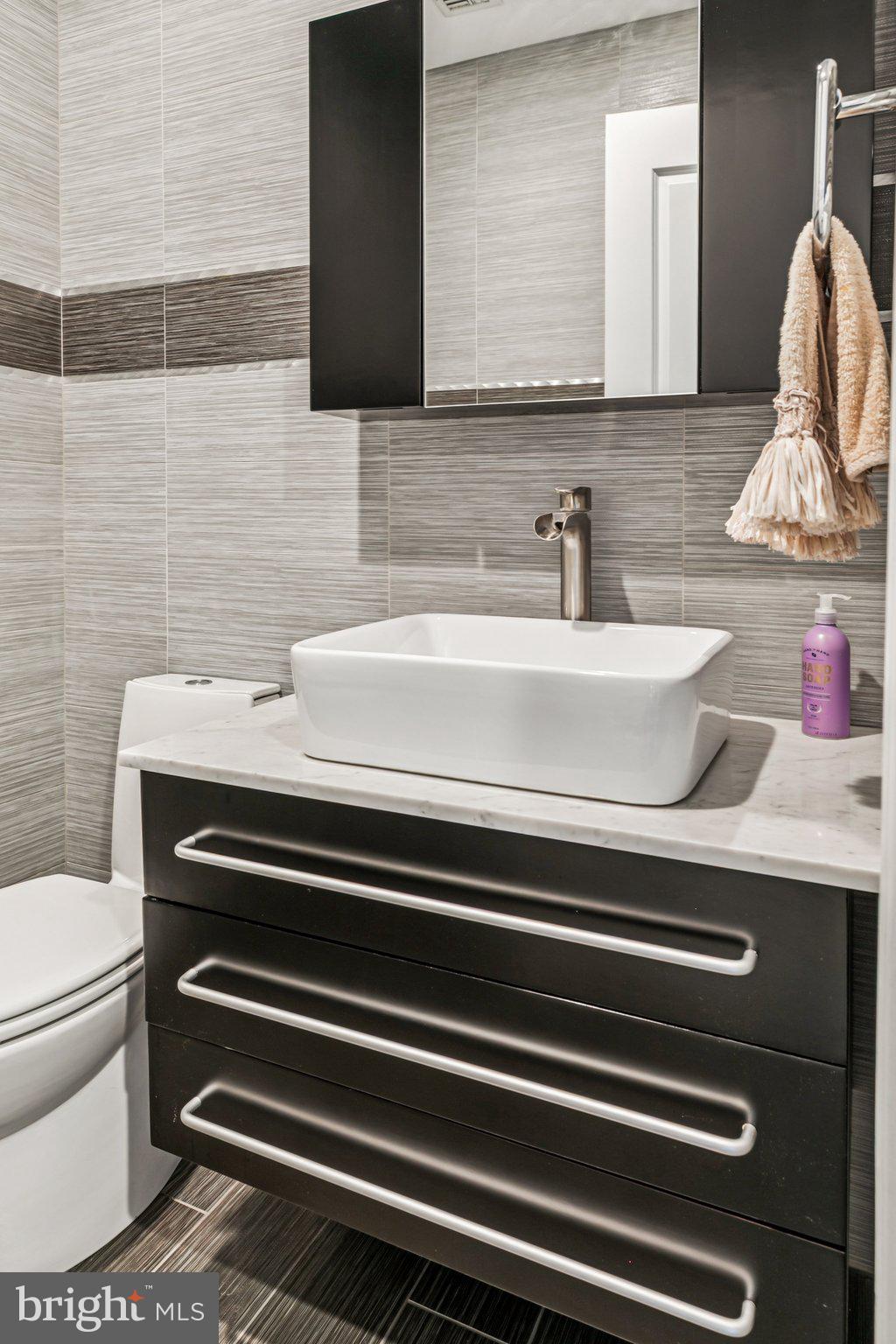 SOCIETY HILL - Residential