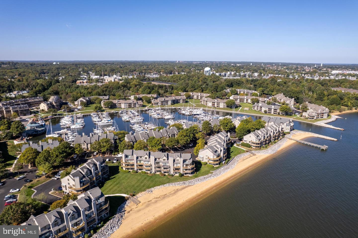 CHESAPEAKE HARBOUR - Residential