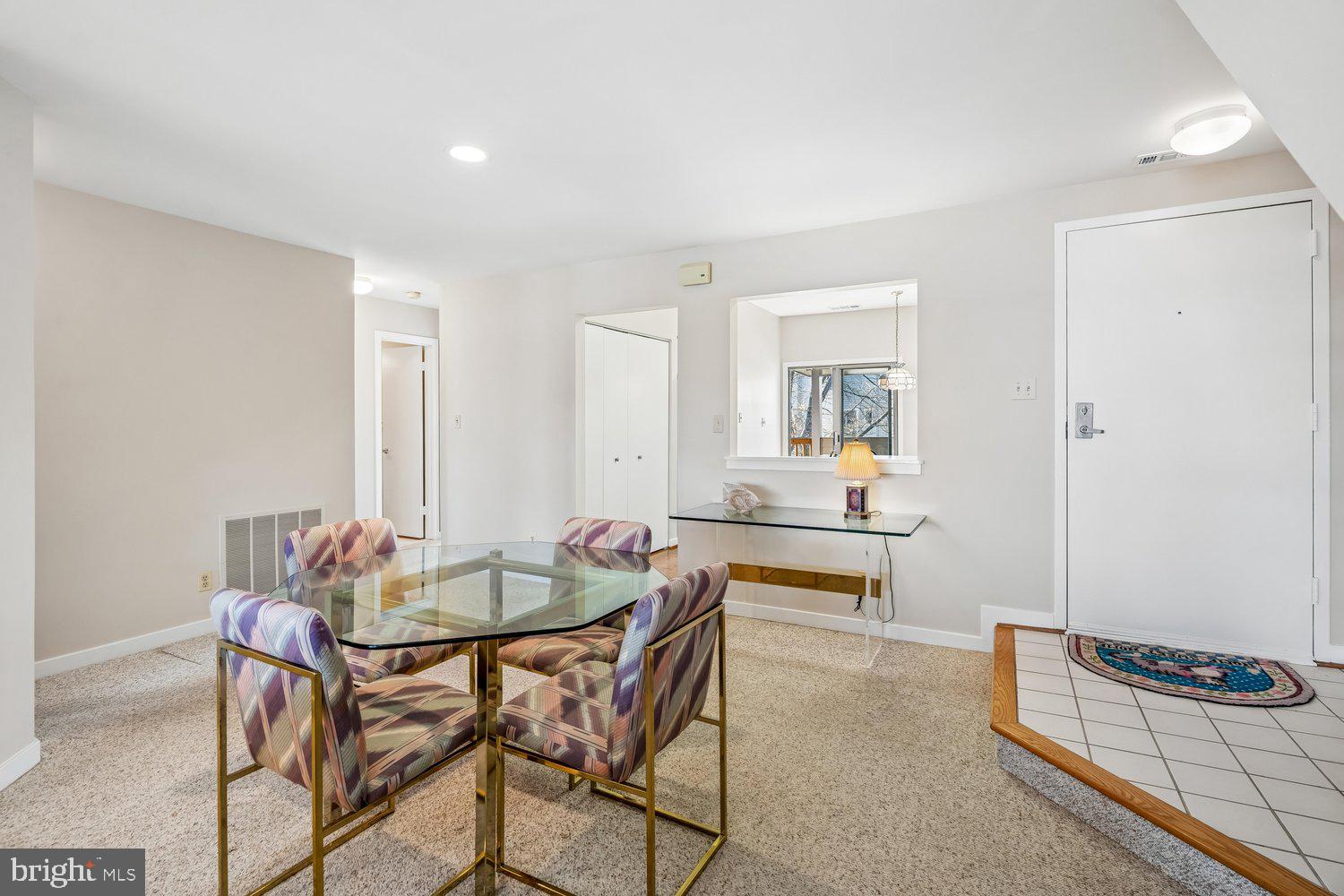 CHESAPEAKE HARBOUR - Residential