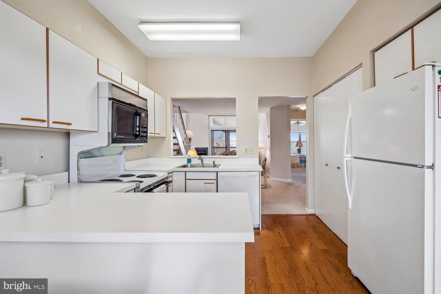 CHESAPEAKE HARBOUR - Residential