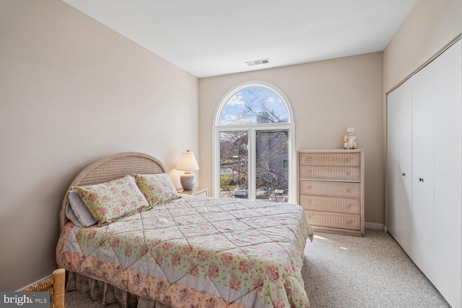 CHESAPEAKE HARBOUR - Residential