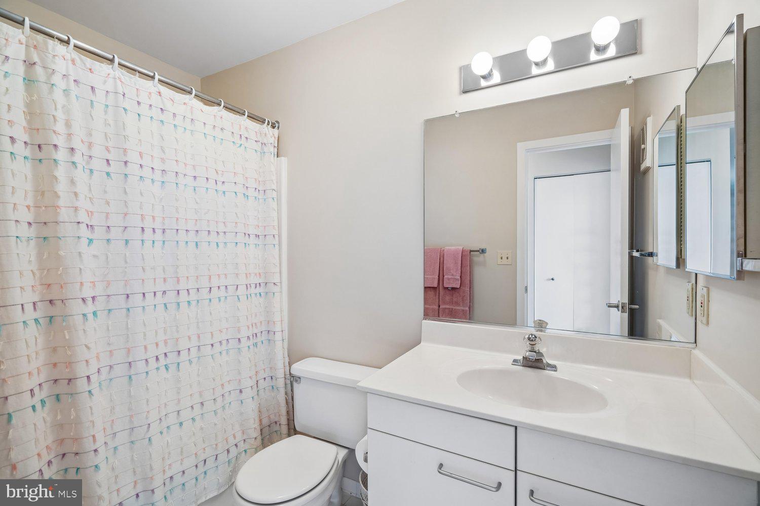 CHESAPEAKE HARBOUR - Residential