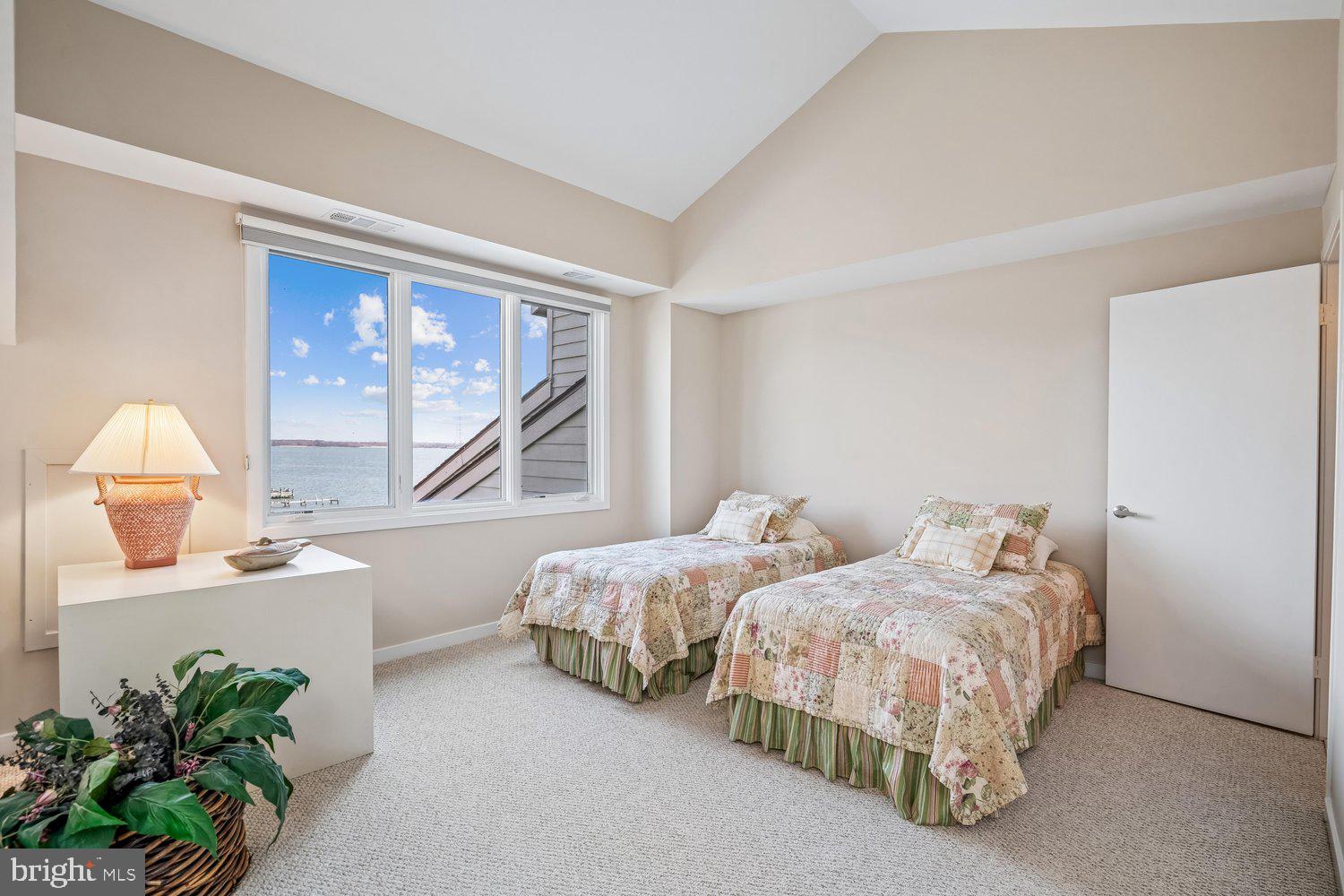 CHESAPEAKE HARBOUR - Residential