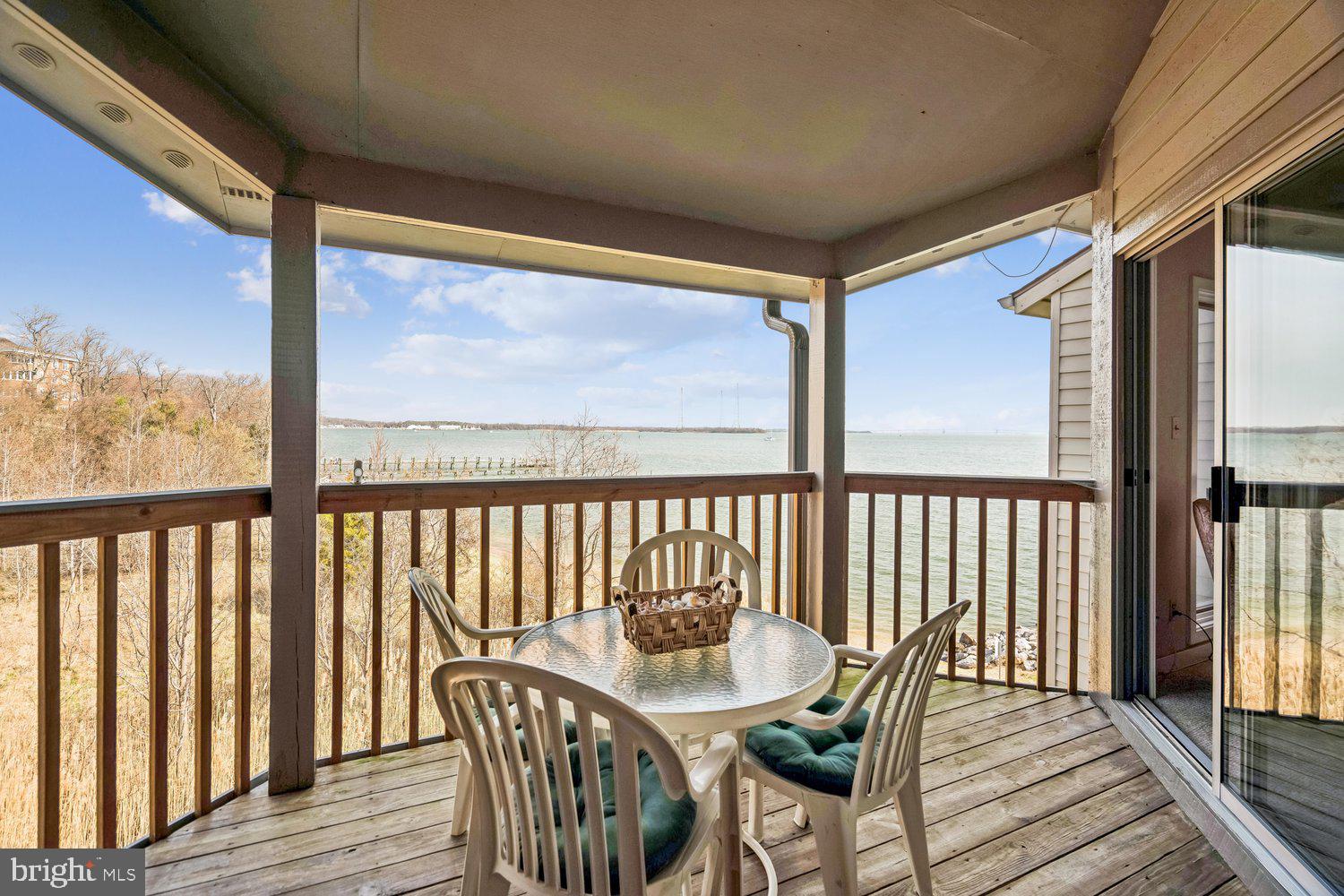 2018 QUAY VILLAGE COURT 201