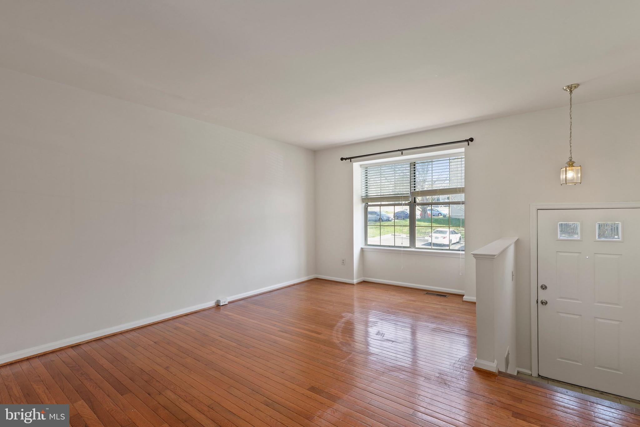 WINSLOW CHASE - Residential