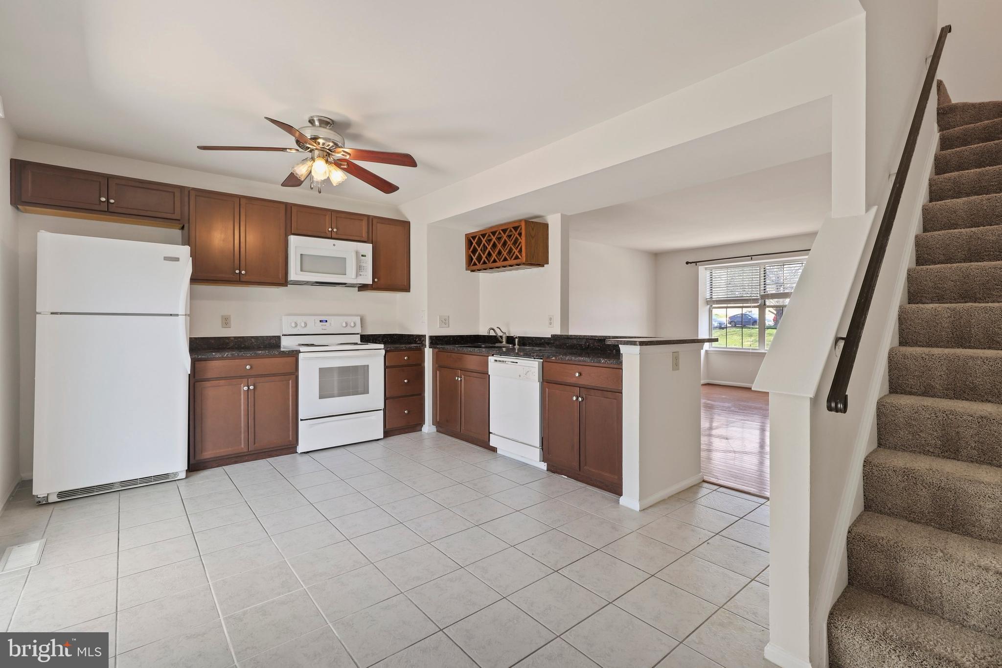 WINSLOW CHASE - Residential