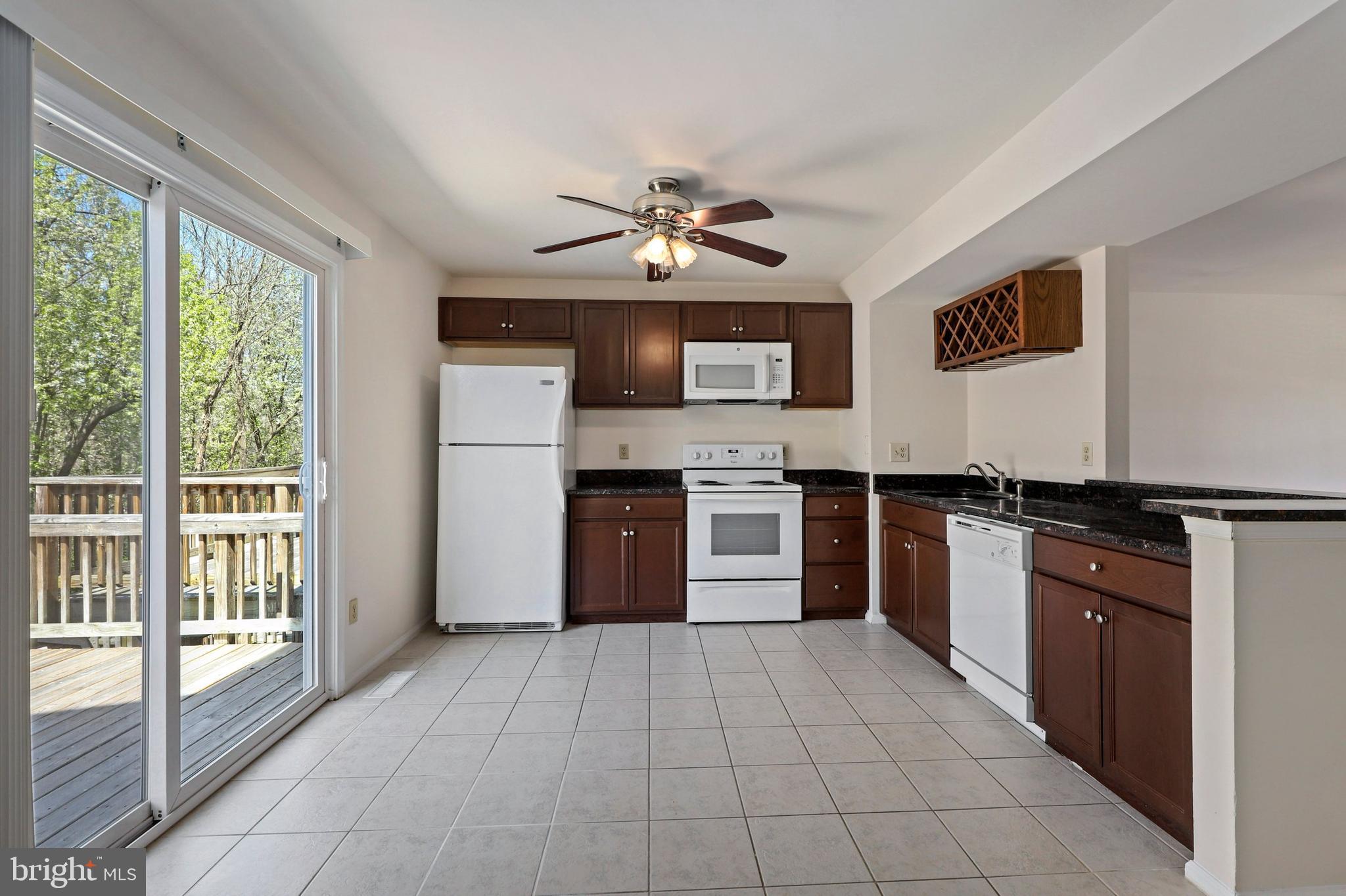 WINSLOW CHASE - Residential