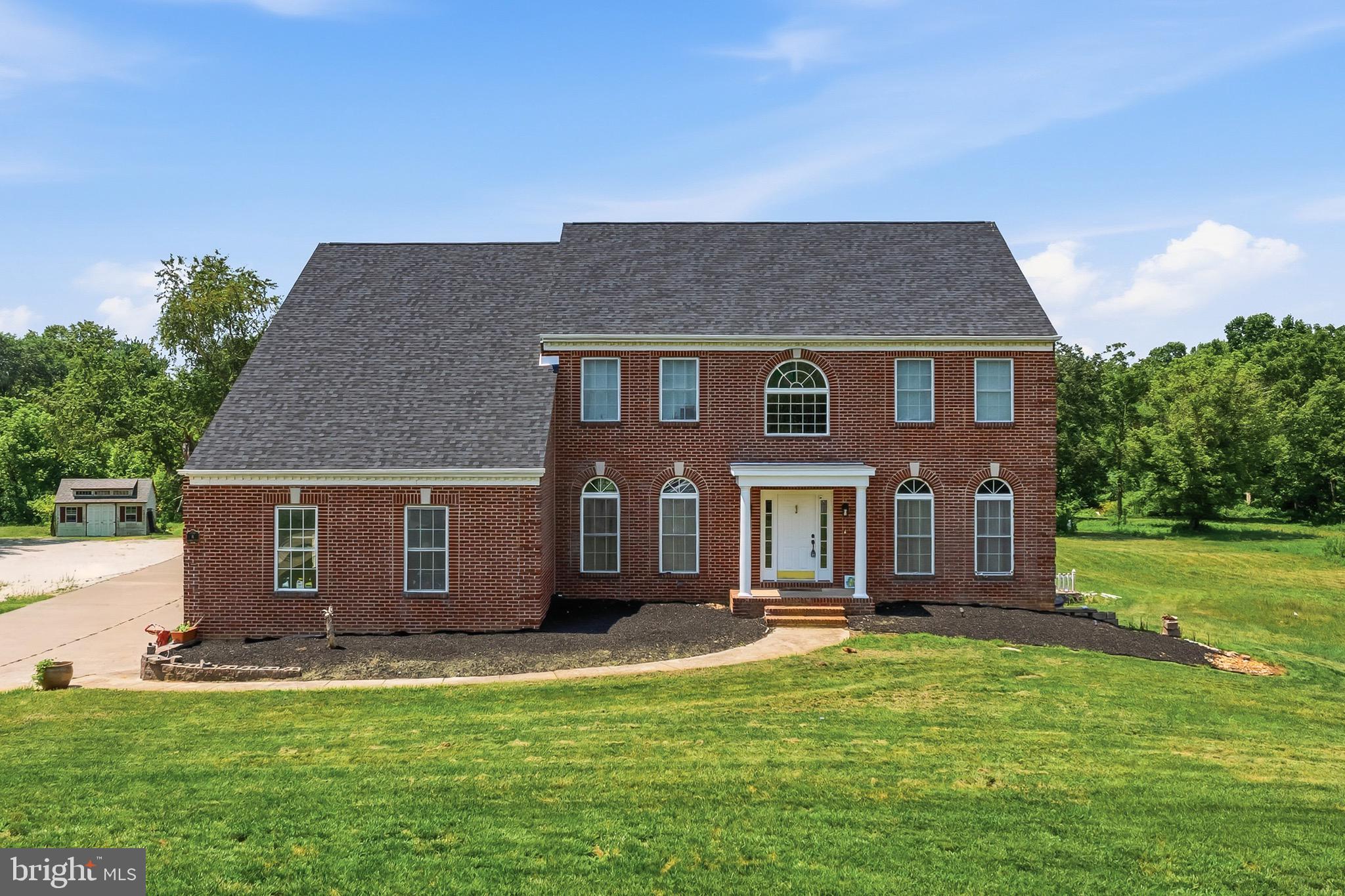 6 SUNSET COURT