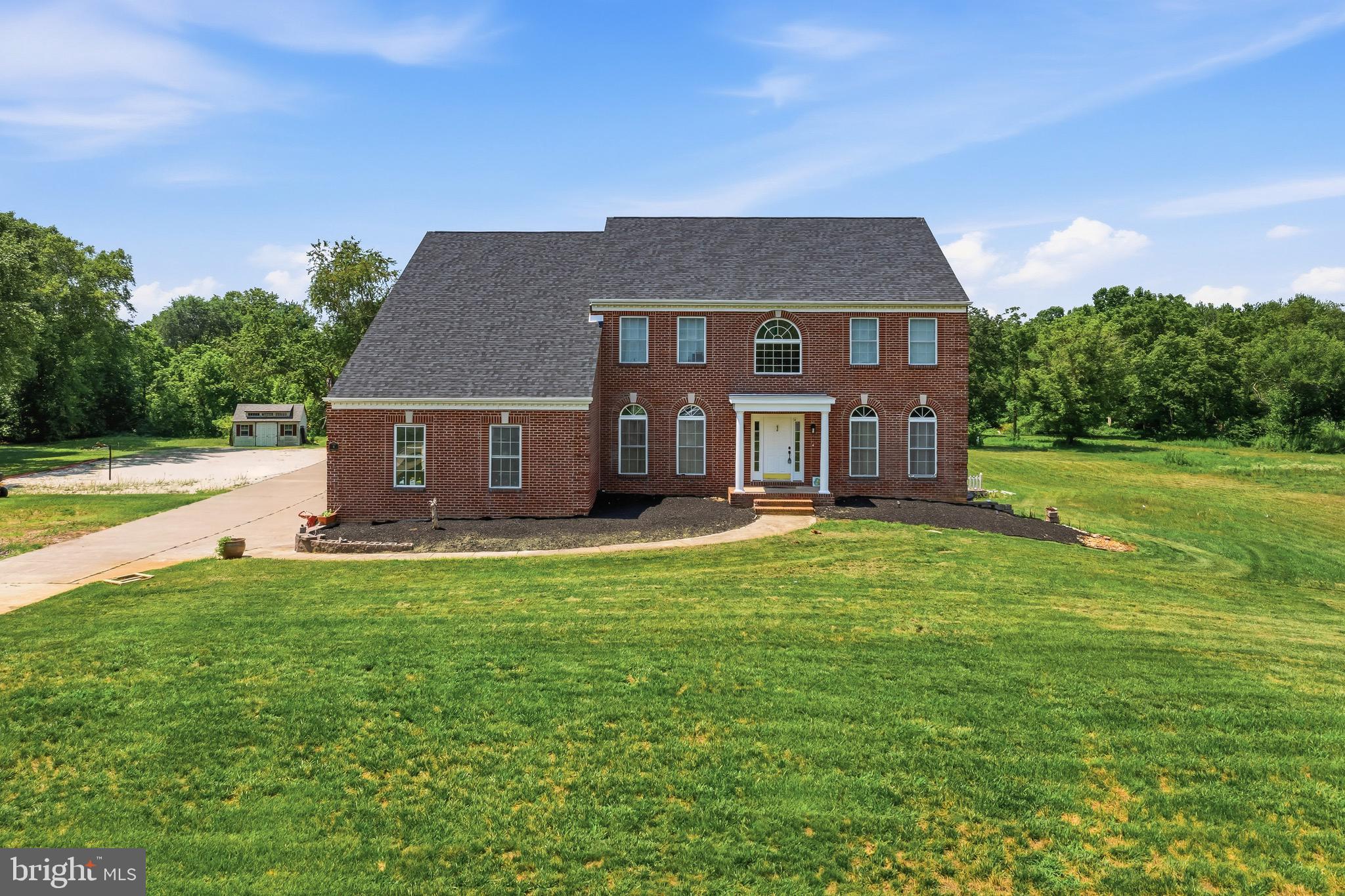 6 SUNSET COURT