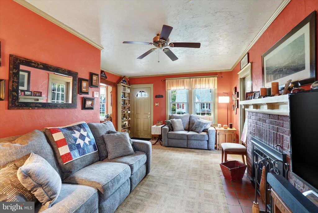 Photo of 105 Pinehurst Road, YORK, PA 17402 (MLS # PAYK2092464)