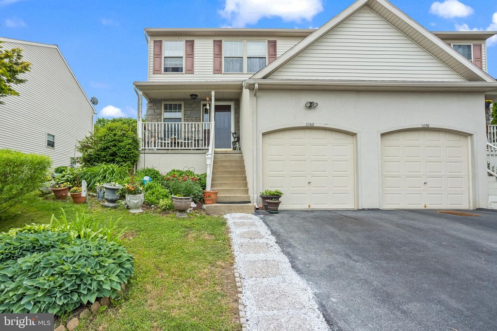 Photo of 1068 Sterling Place, Lancaster, PA 17603 (MLS # PALA2050514)