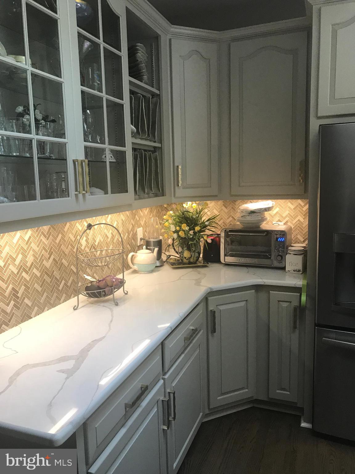 MOUNTAINDALE - Residential