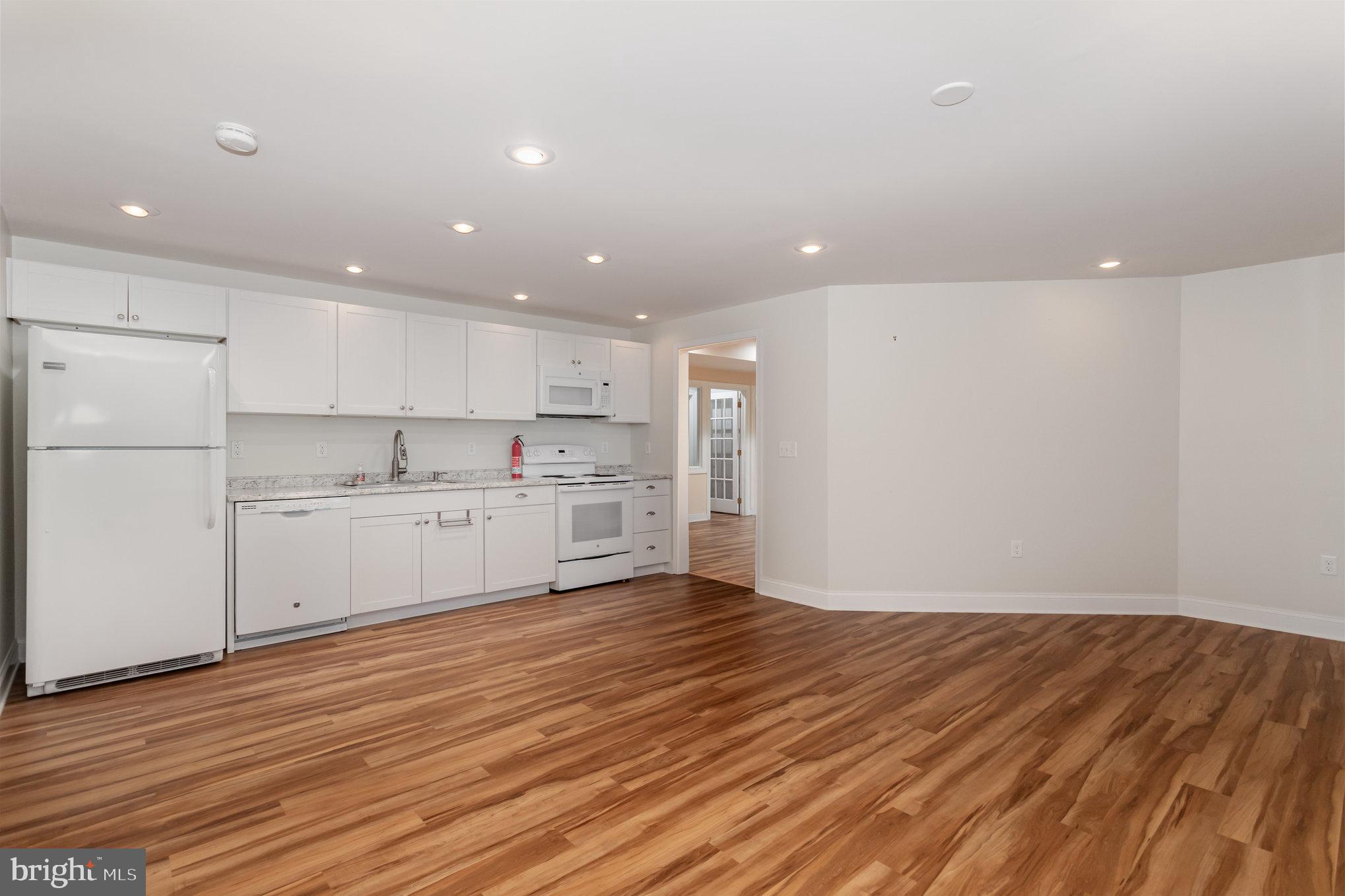 MOUNTAINDALE - Residential