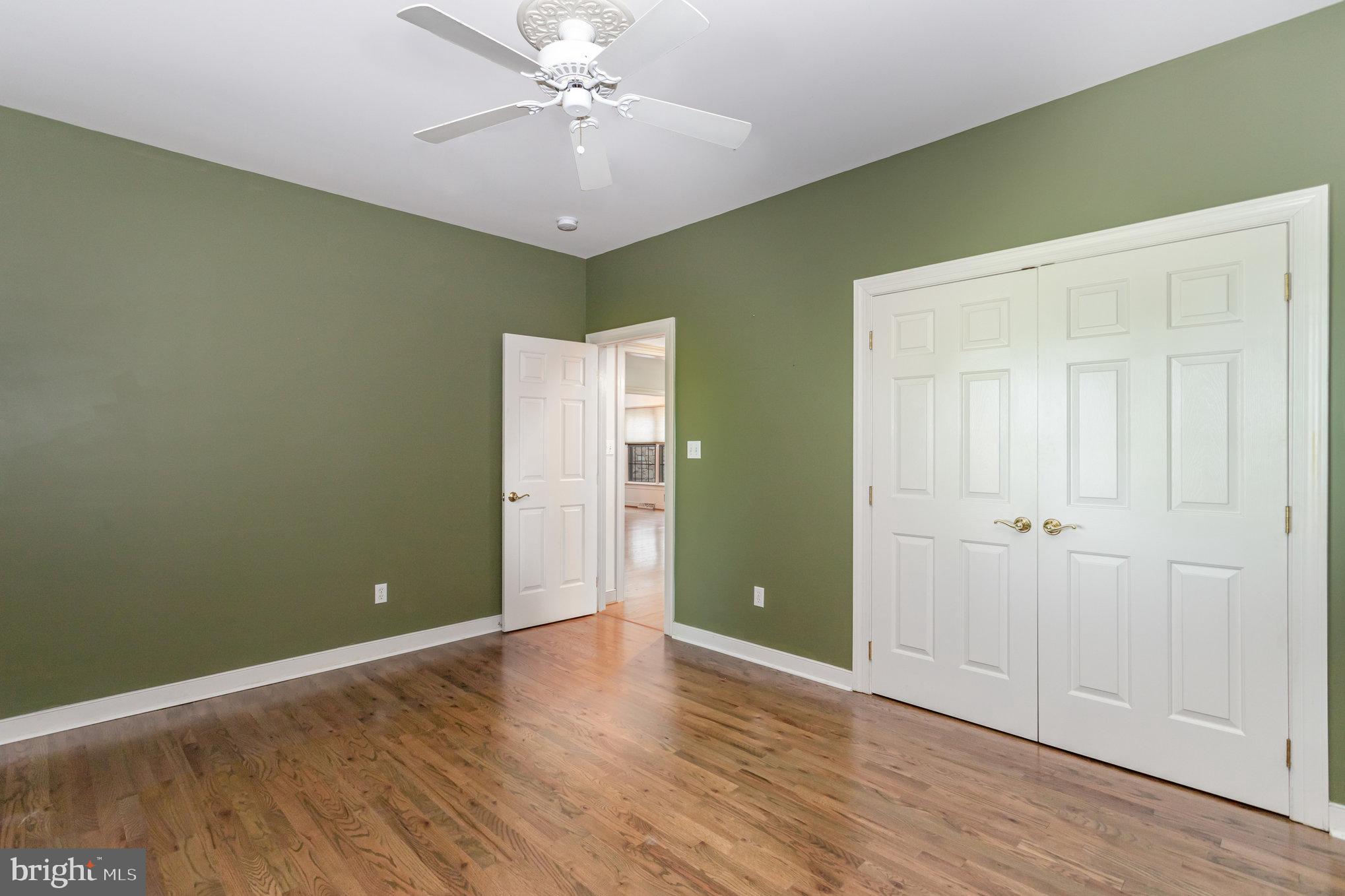 MOUNTAINDALE - Residential