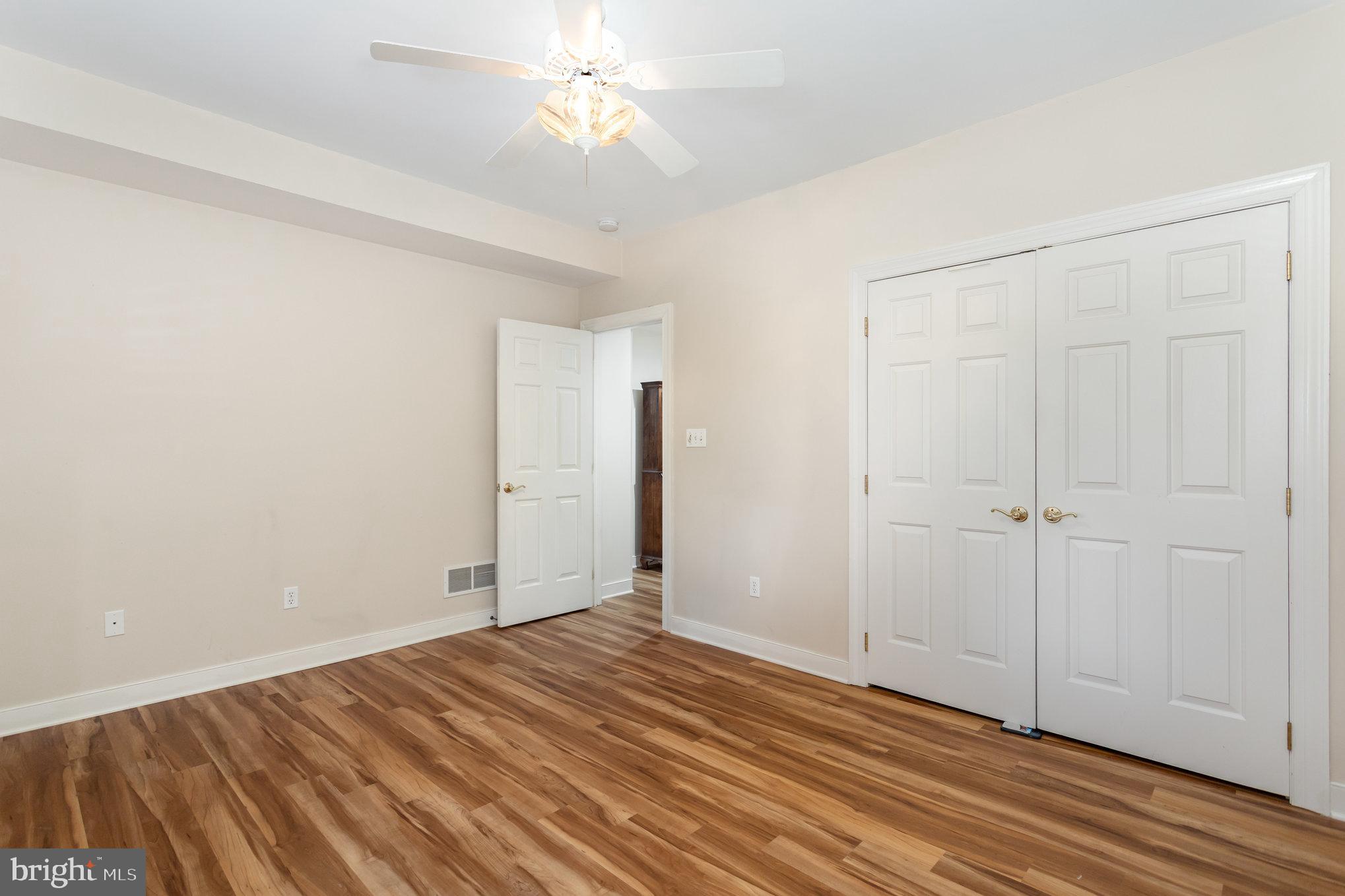 MOUNTAINDALE - Residential