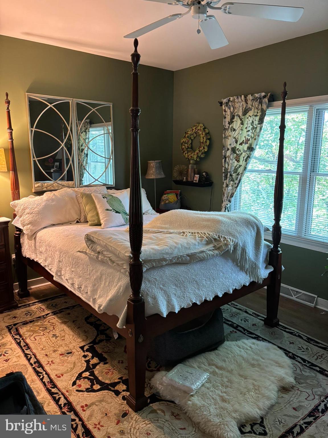 MOUNTAINDALE - Residential