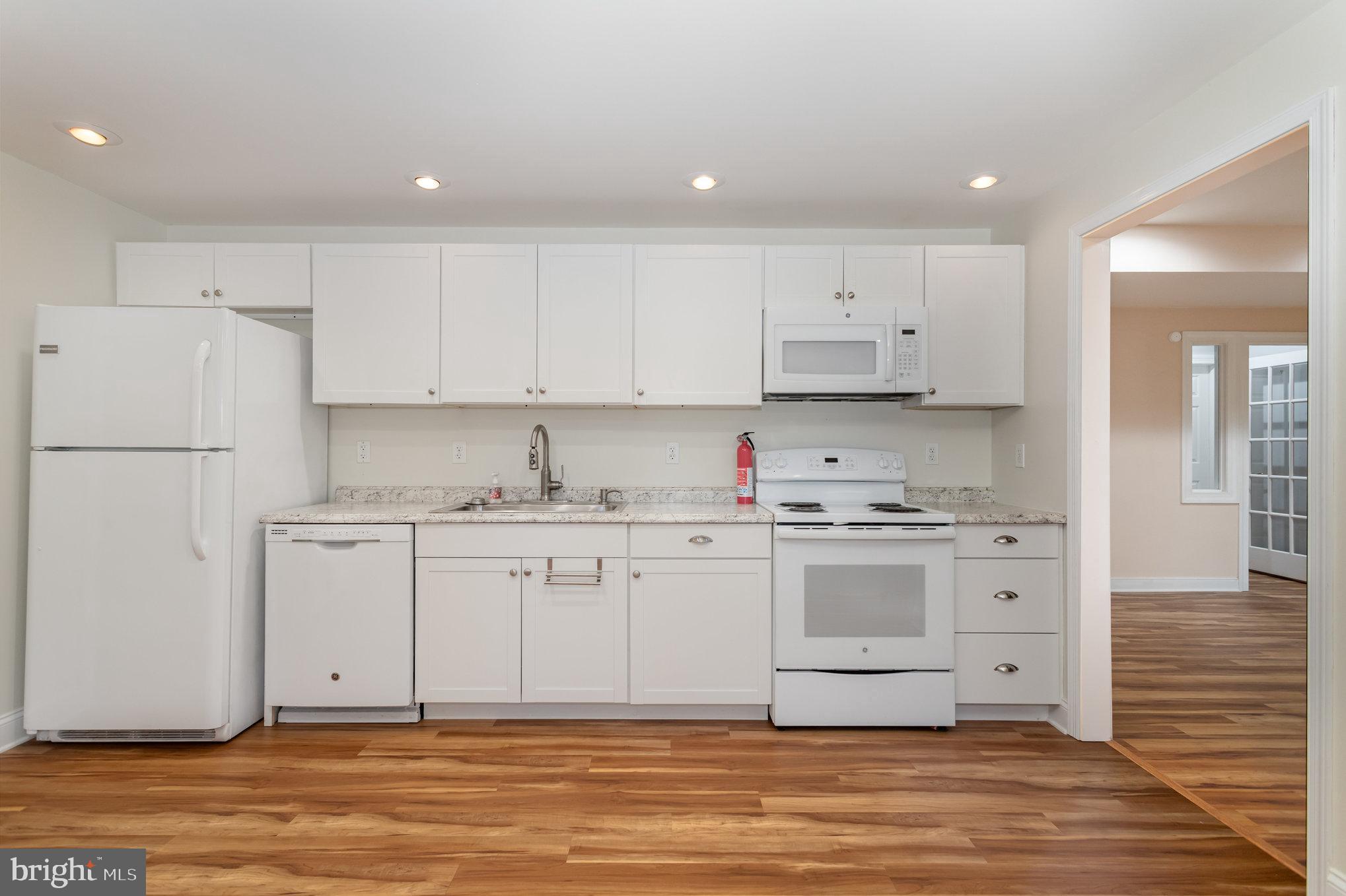 MOUNTAINDALE - Residential