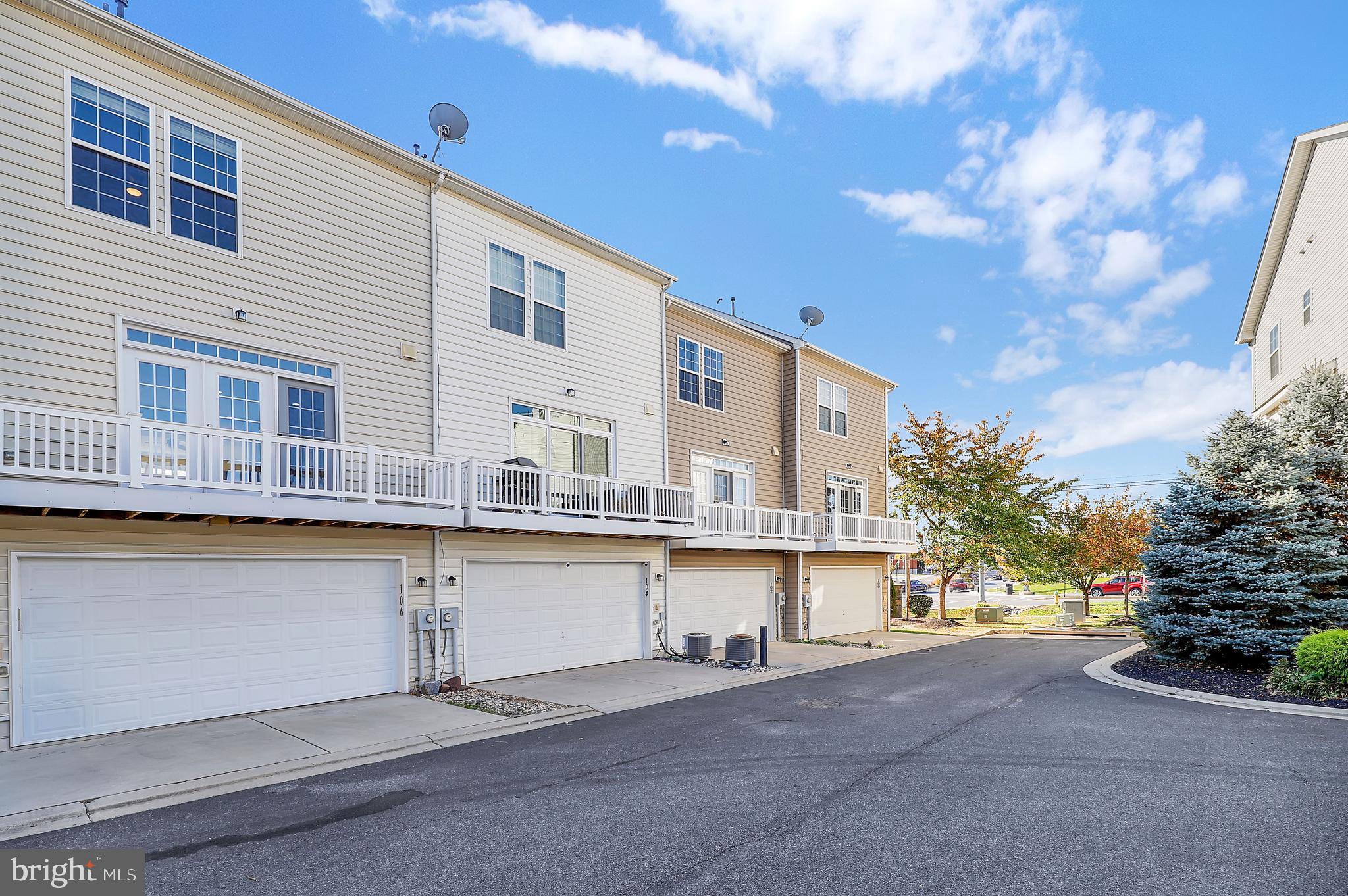 MARKET SQUARE - Residential