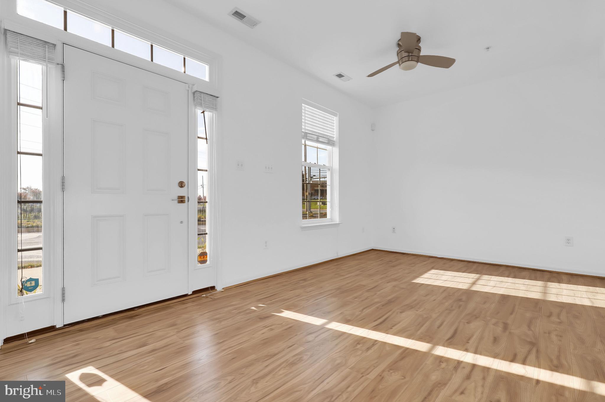 MARKET SQUARE - Residential