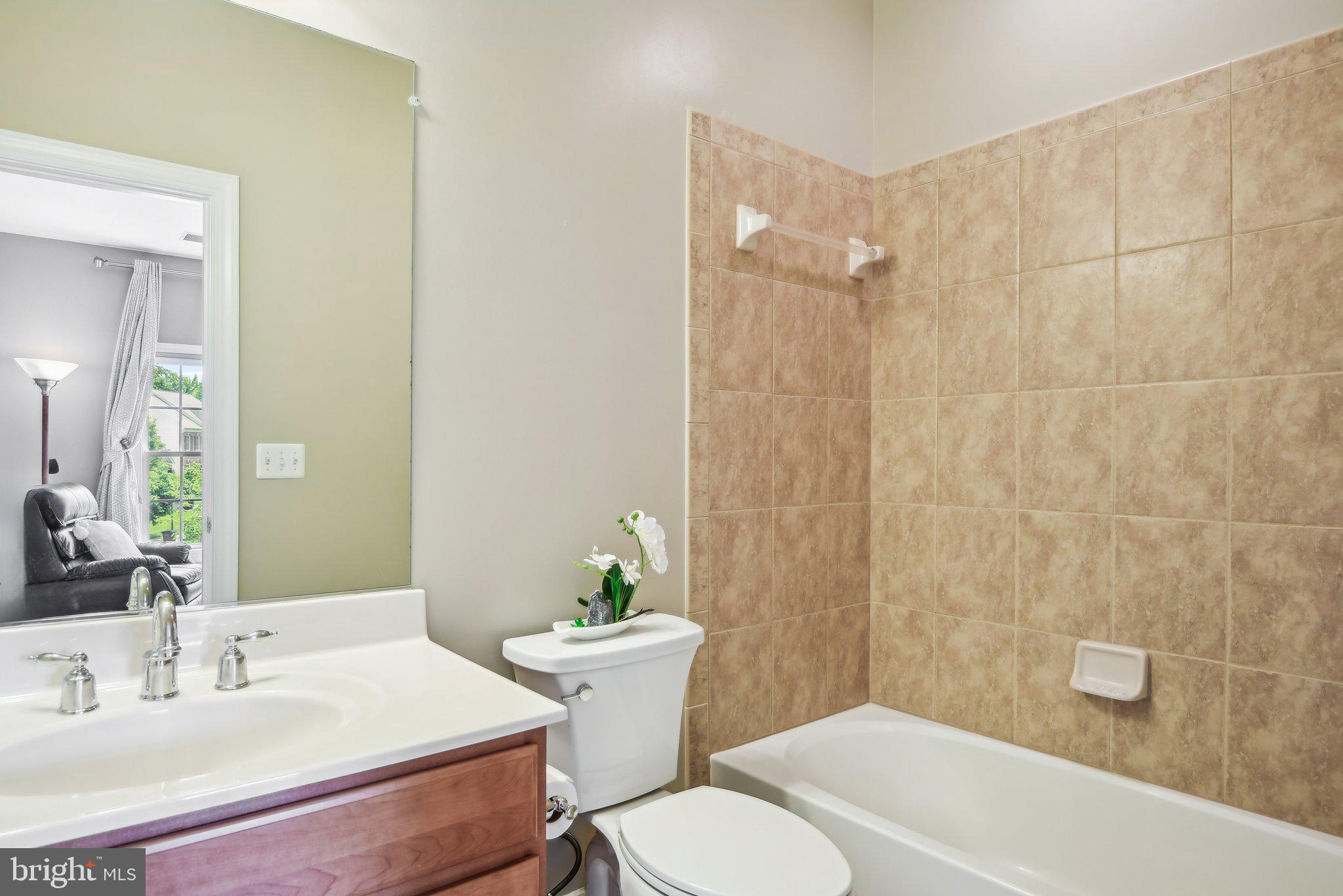 ESTATES AT FAIRFAX - Residential