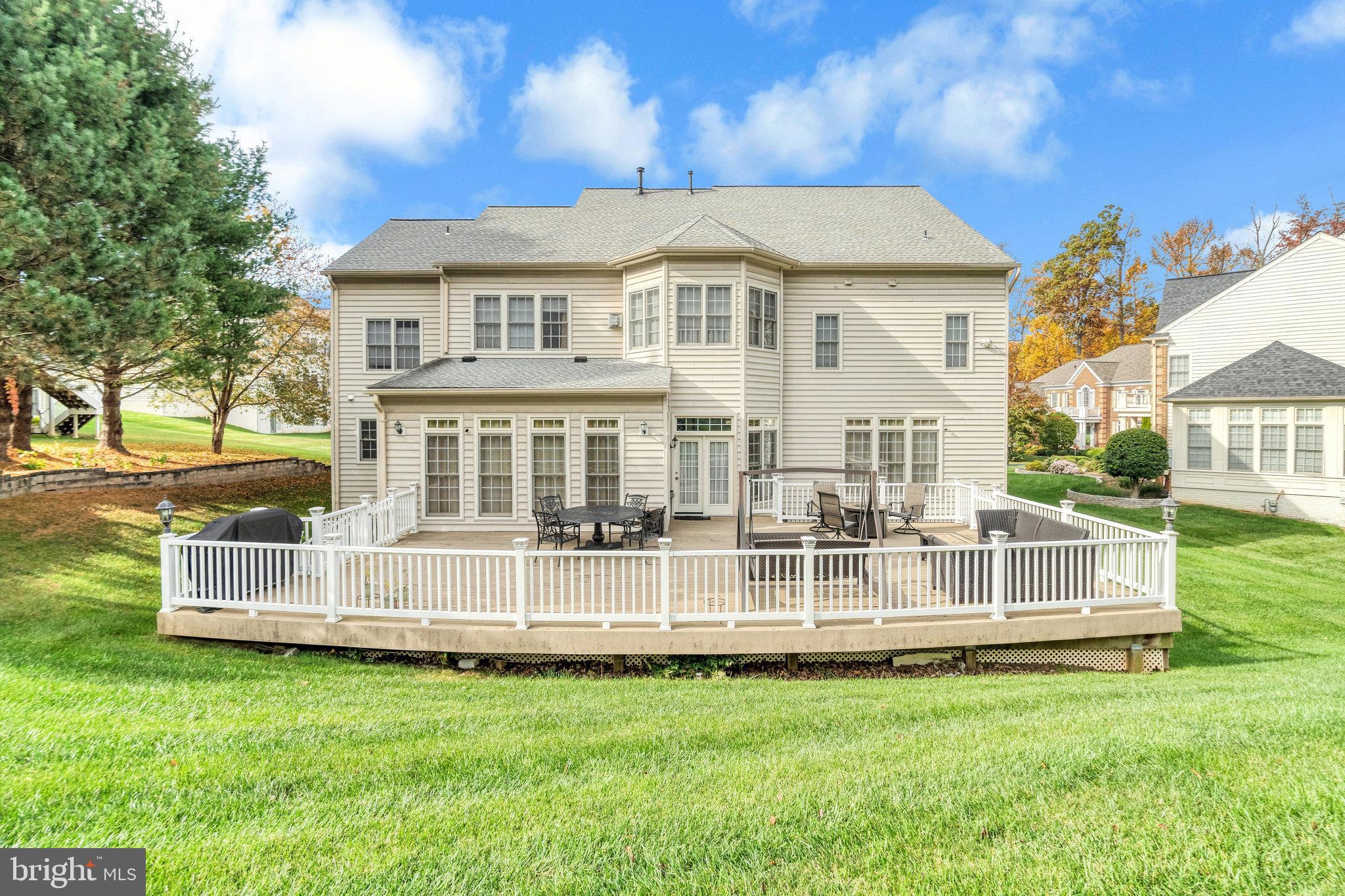 ESTATES AT FAIRFAX - Residential