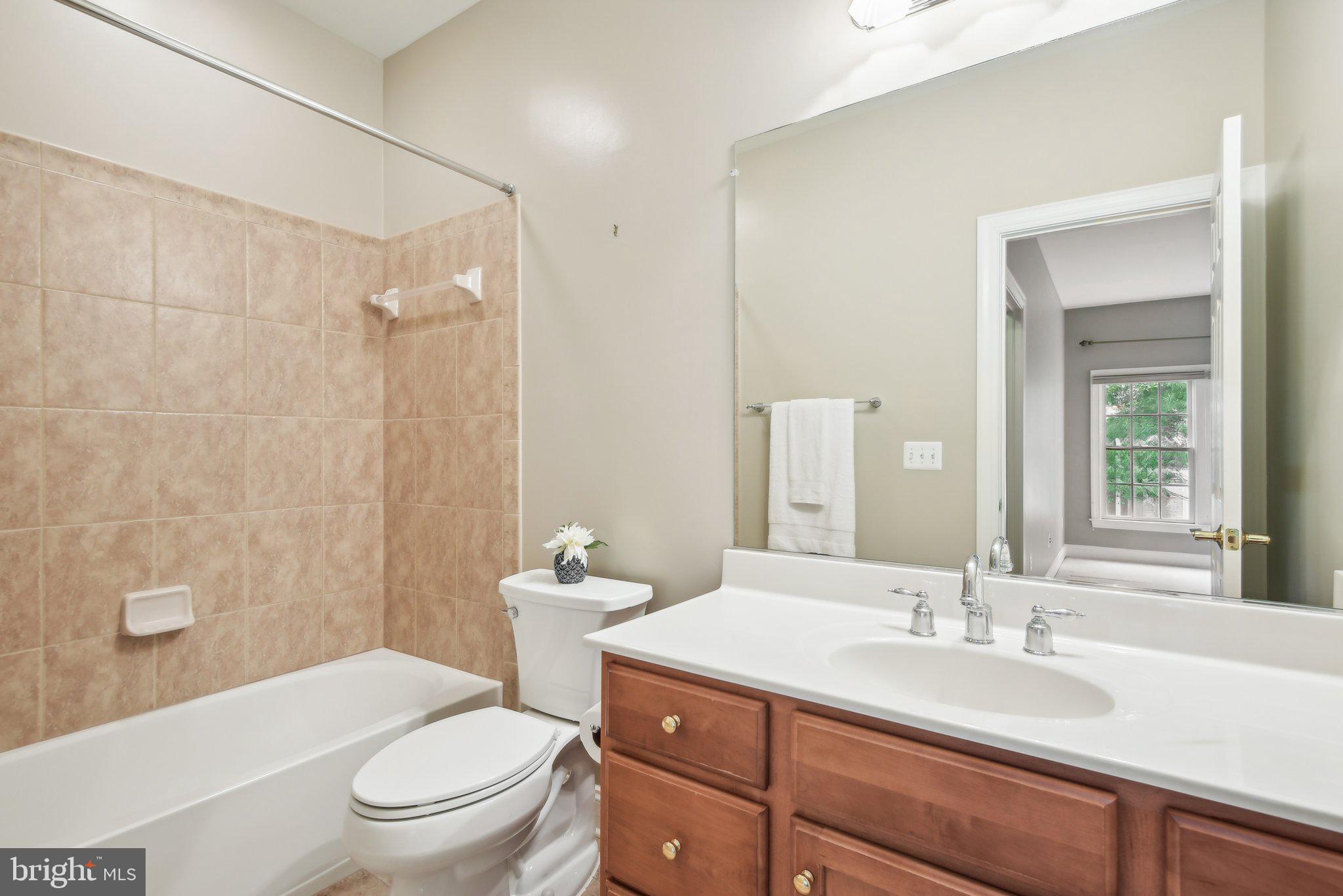 ESTATES AT FAIRFAX - Residential